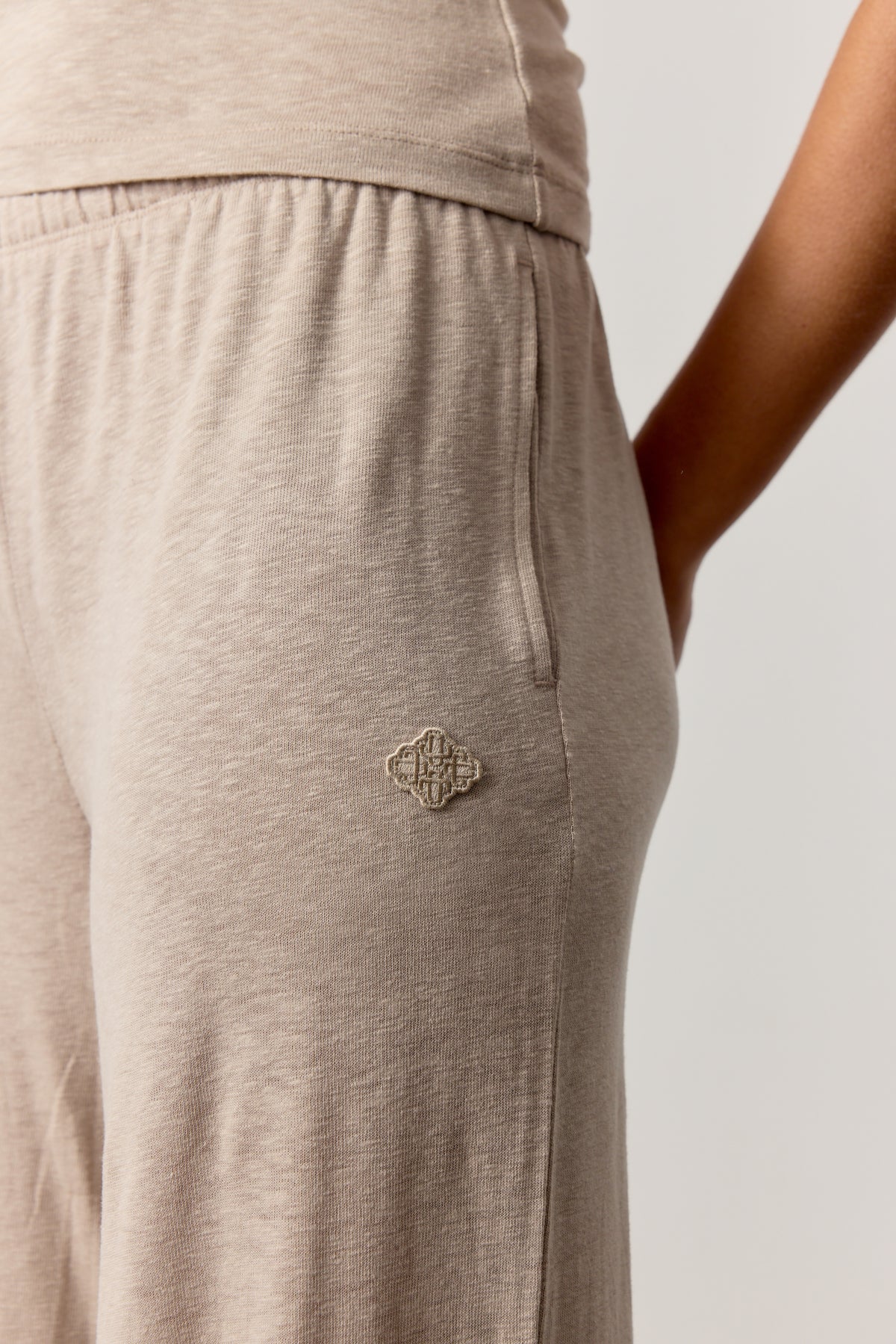 MARL SLUB WIDE LEG JOGGERS - MUSHROOM