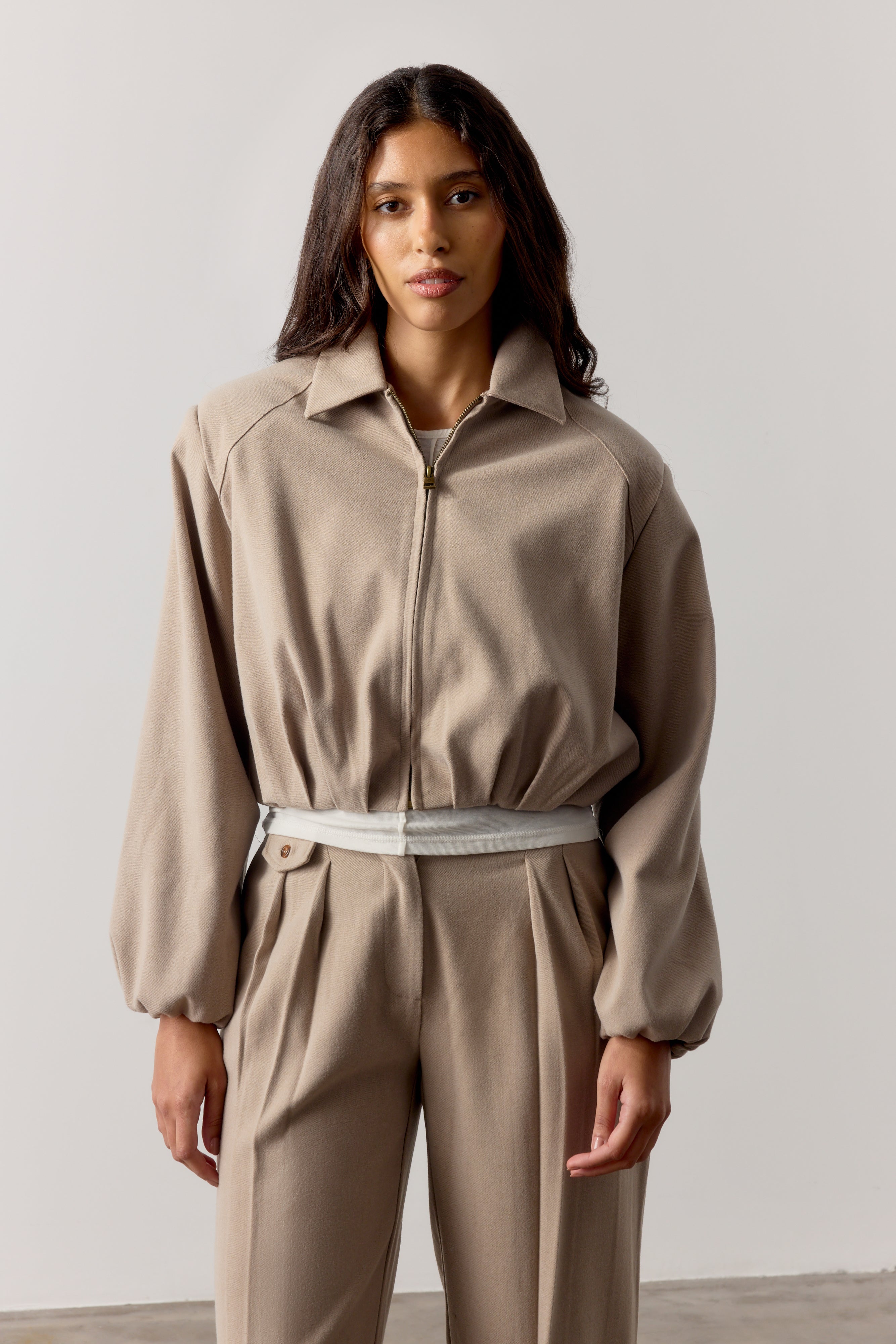 BALLOON HEM SMART JACKET - BEIGE