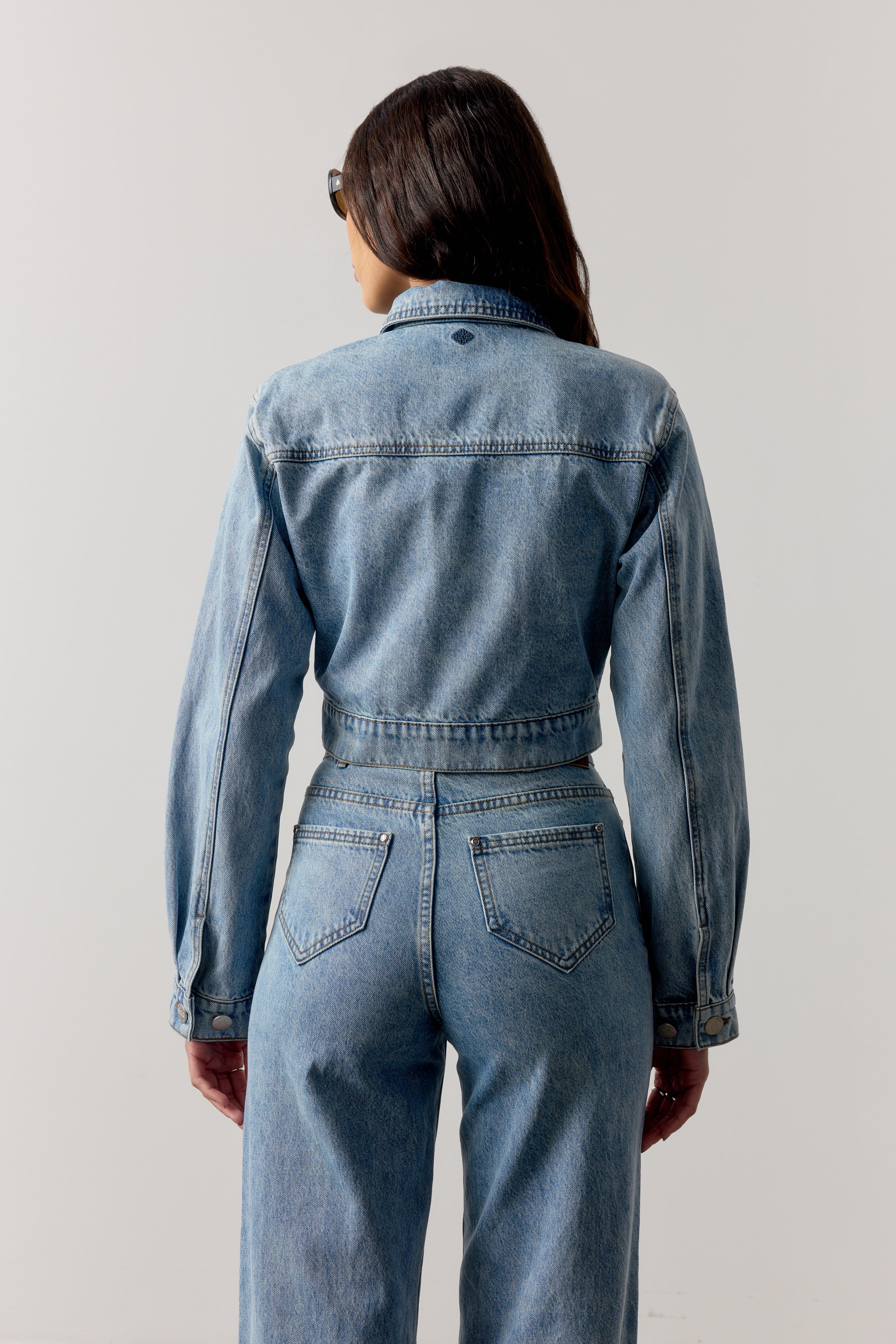 ZIP THROUGH DENIM JACKET - MID BLUE WASH