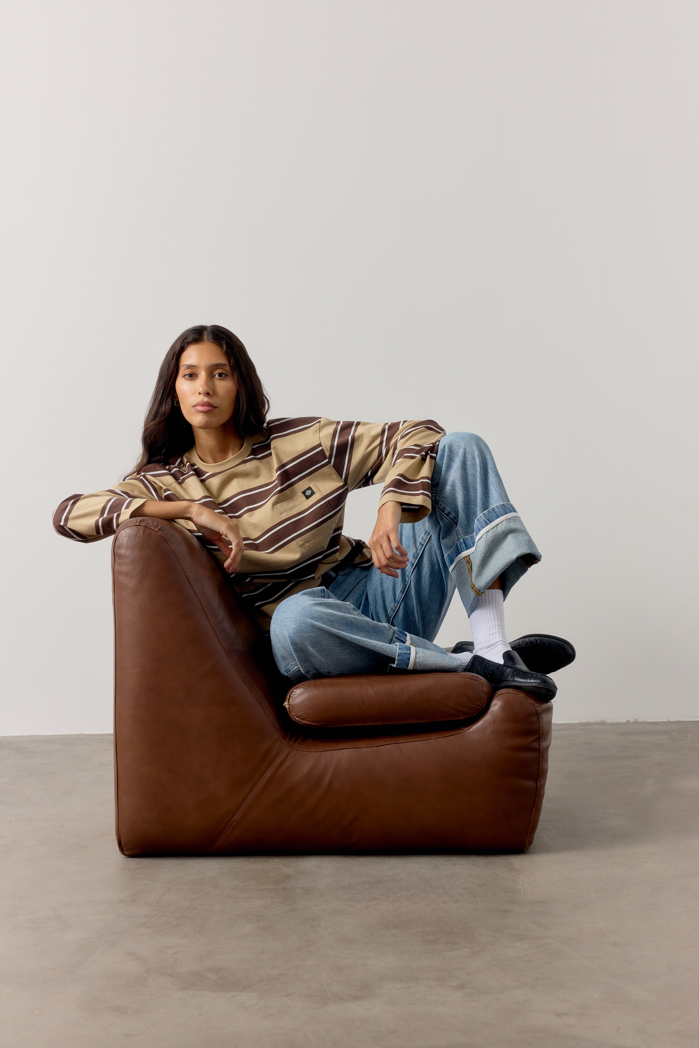 STRIPE POCKET LONG SLEEVE T SHIRT - CHOCOLATE