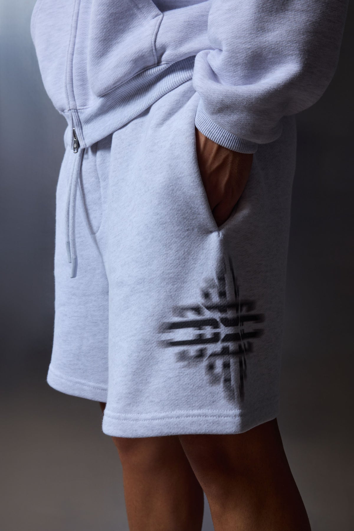 LUXURY IN MOTION SHORTS - GREY MARL