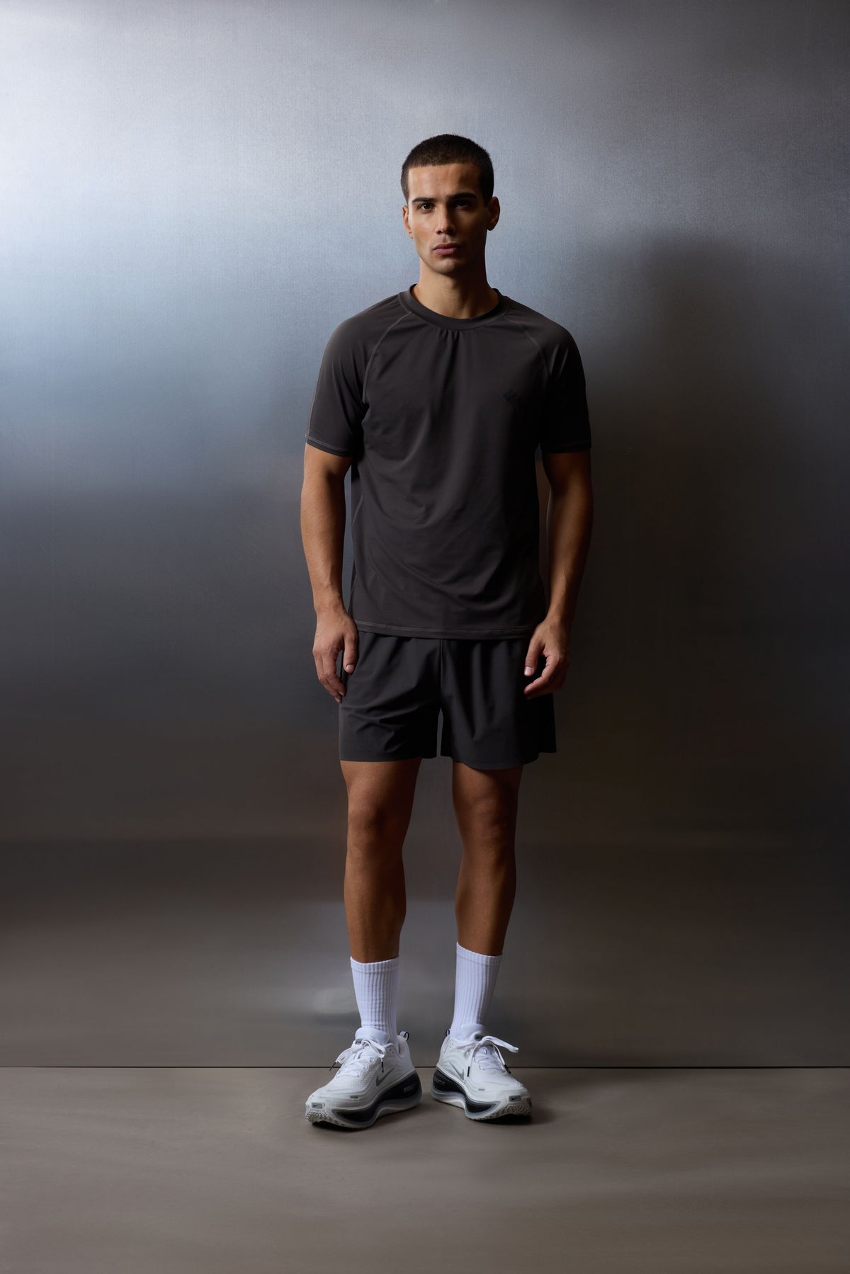 TRAINING SHORT - CHARCOAL