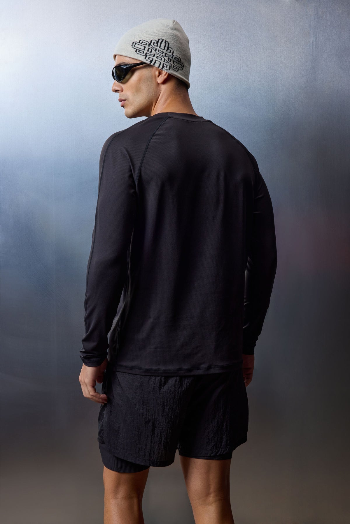LONG SLEEVED TRAINING TOP - BLACK
