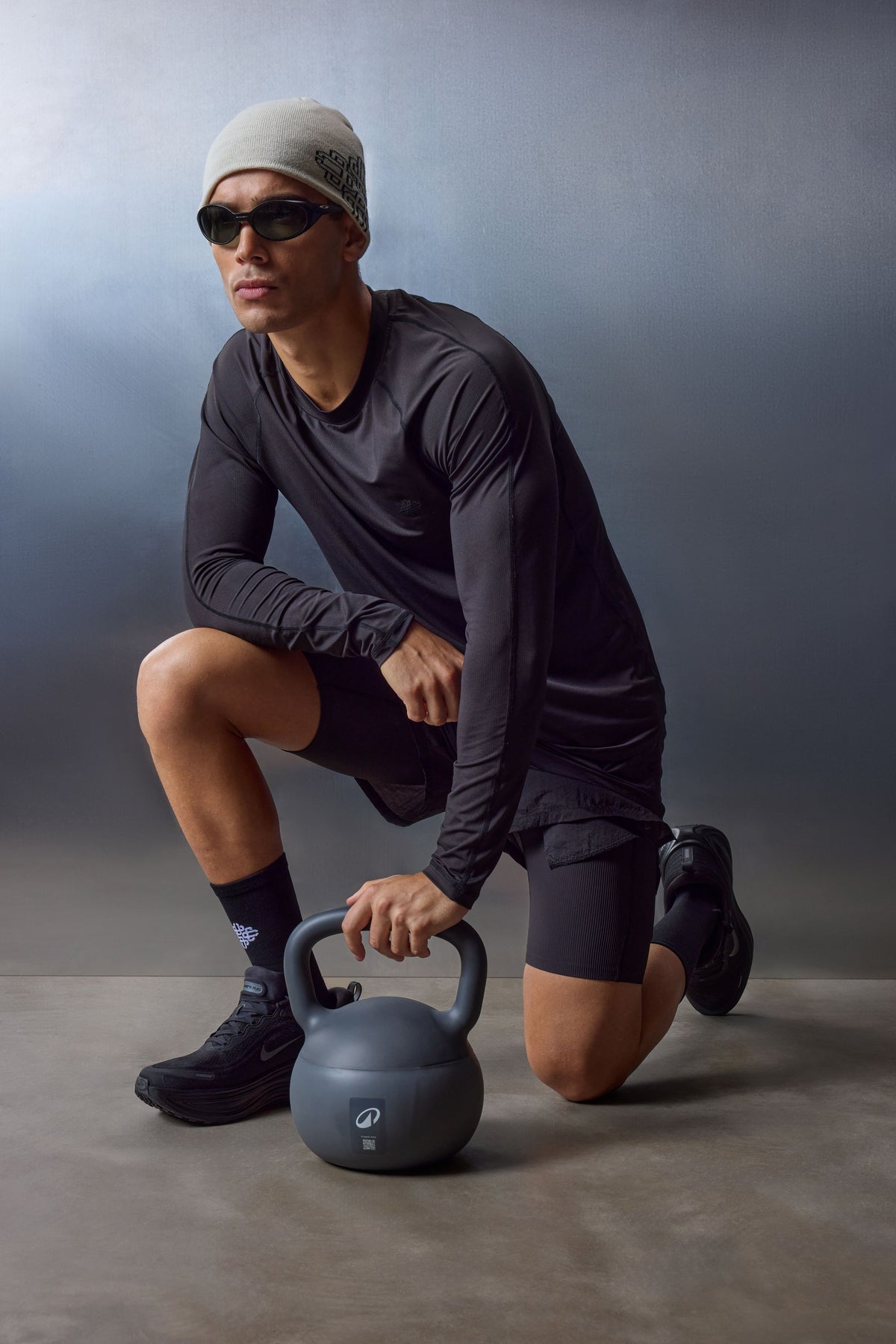 LONG SLEEVED TRAINING TOP - BLACK