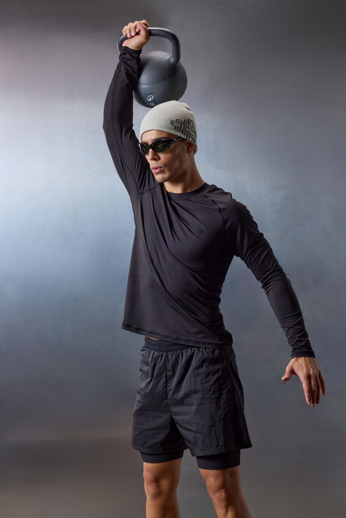 LONG SLEEVED TRAINING TOP - BLACK