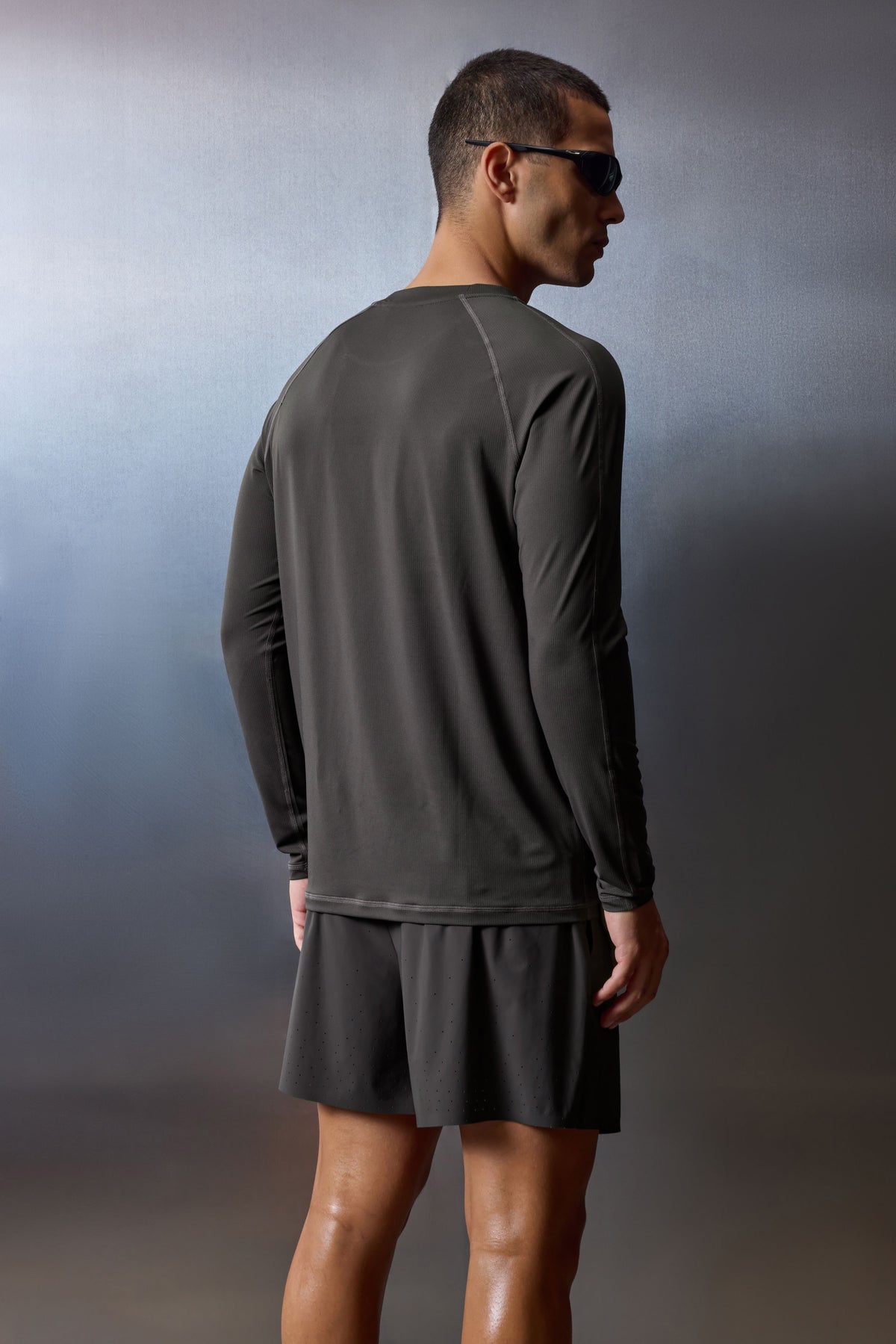 Men's Long Sleeve Training Top in Charcoal – model back view