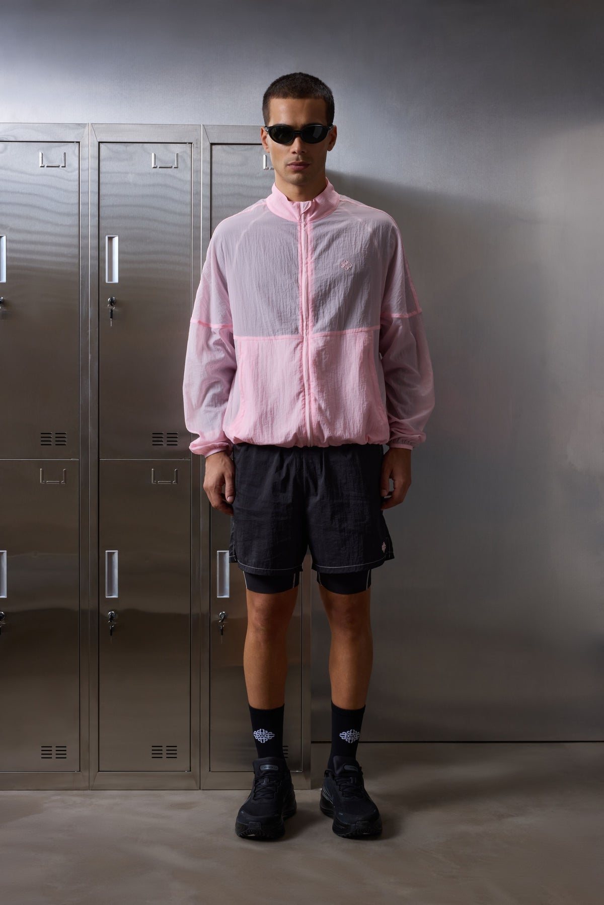 2-1 TRANSPARENT RUN SHORT - BLACK PINK