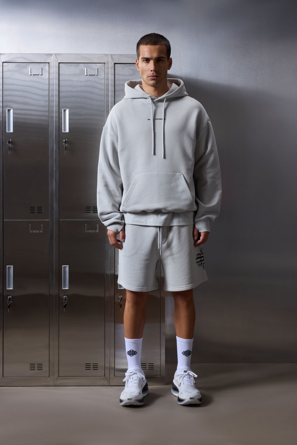 LUXURY IN MOTION SHORTS - SALT