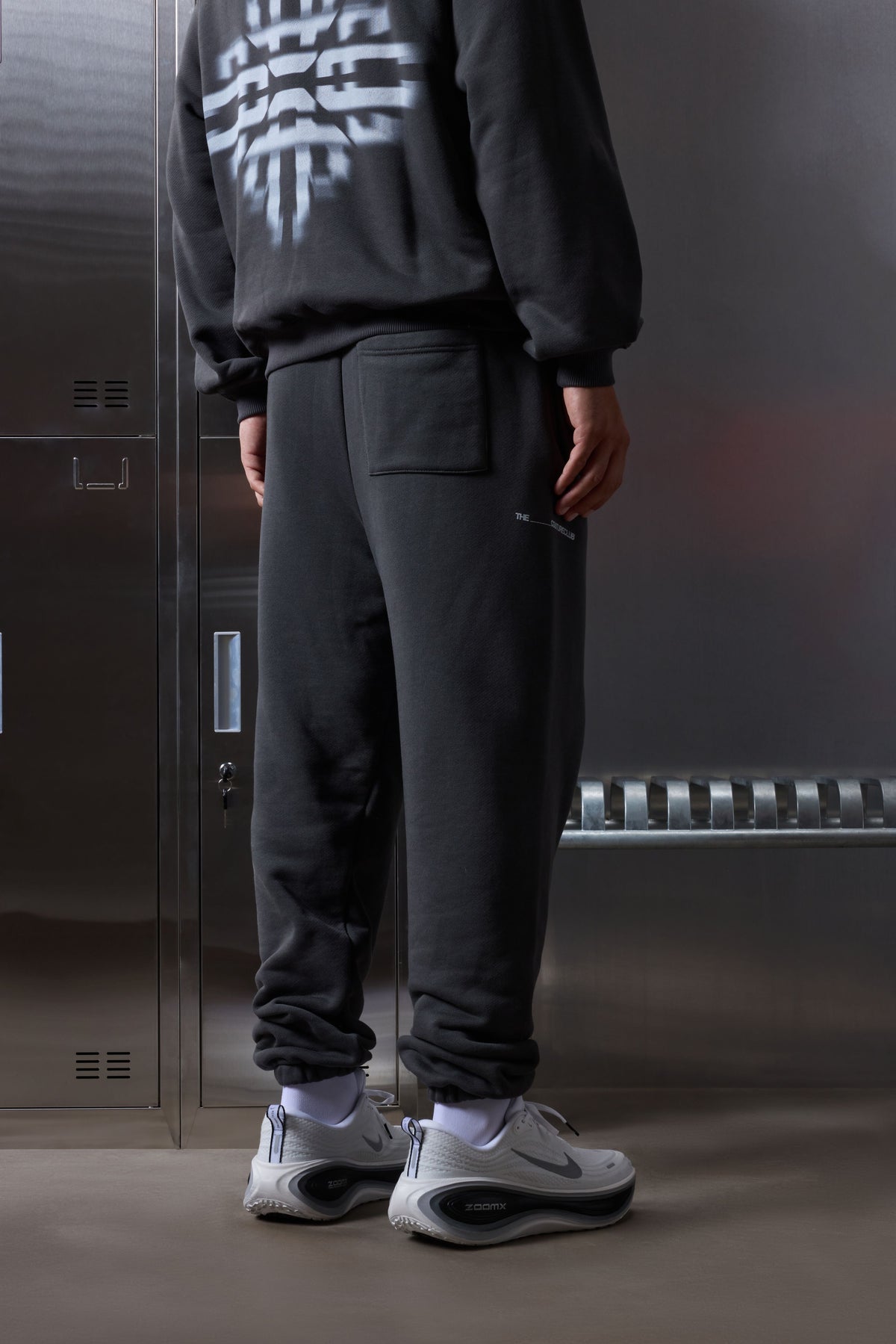 LUXURY IN MOTION JOGGERS - CHARCOAL