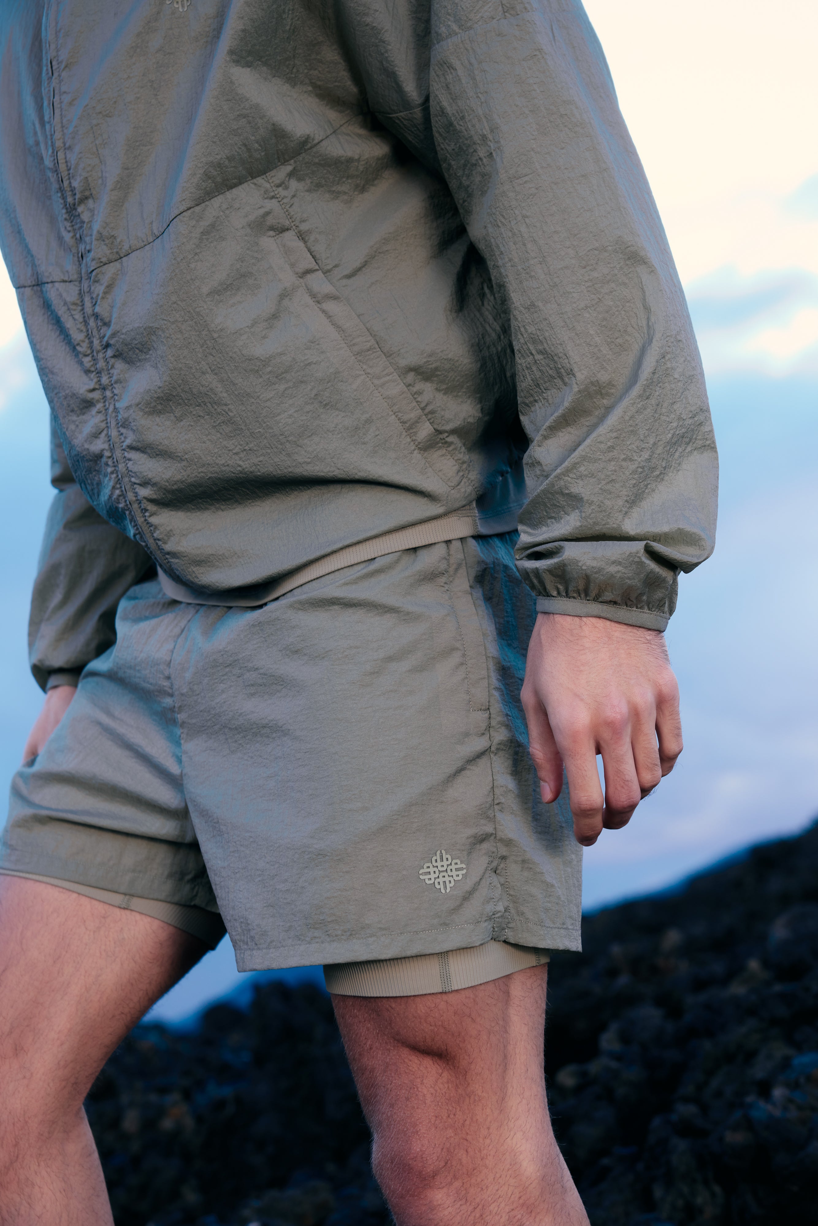 2-1 TRANSLUCENT RUN SHORT - KHAKI