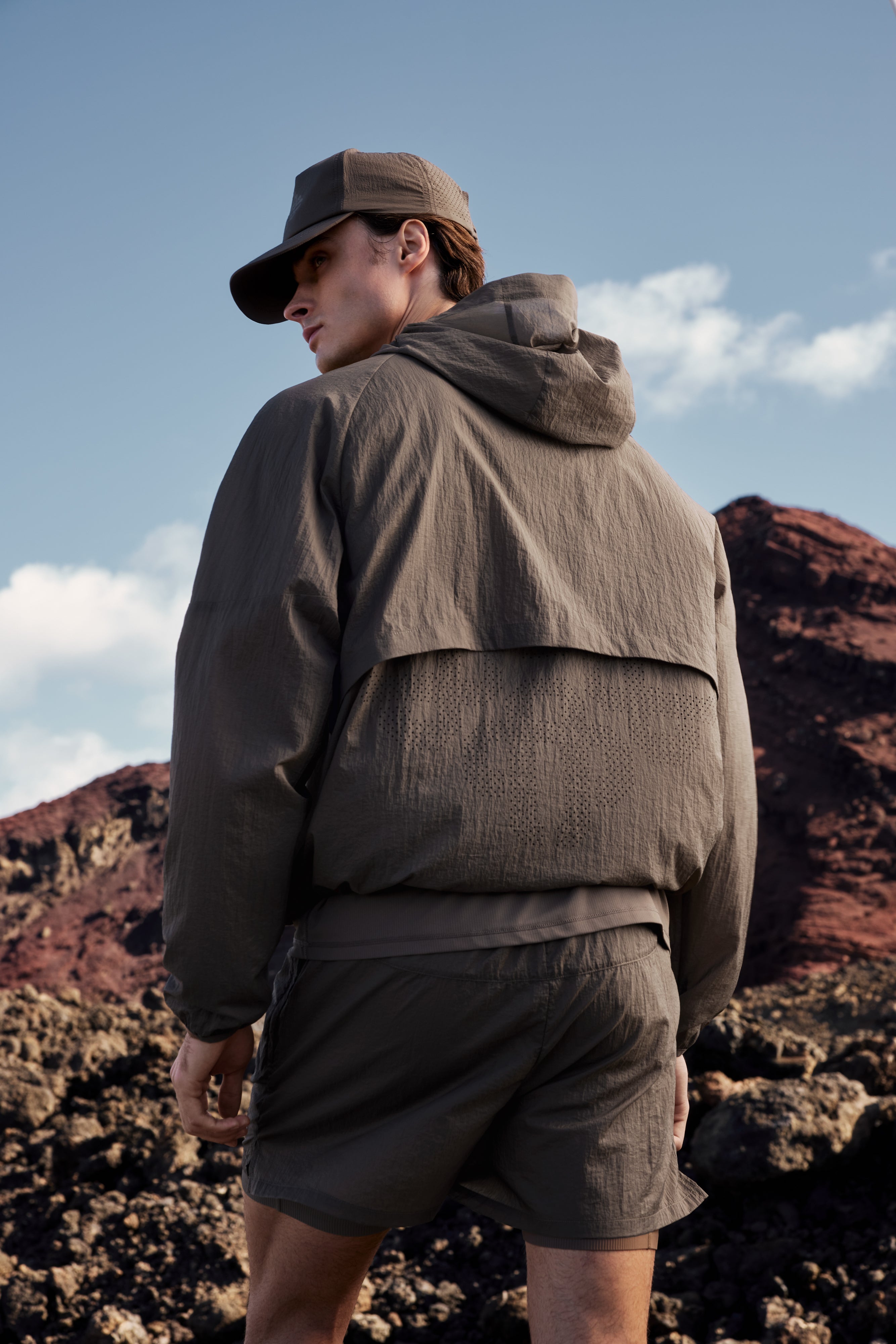 TRANSLUCENT WINDBREAKER - BROWN