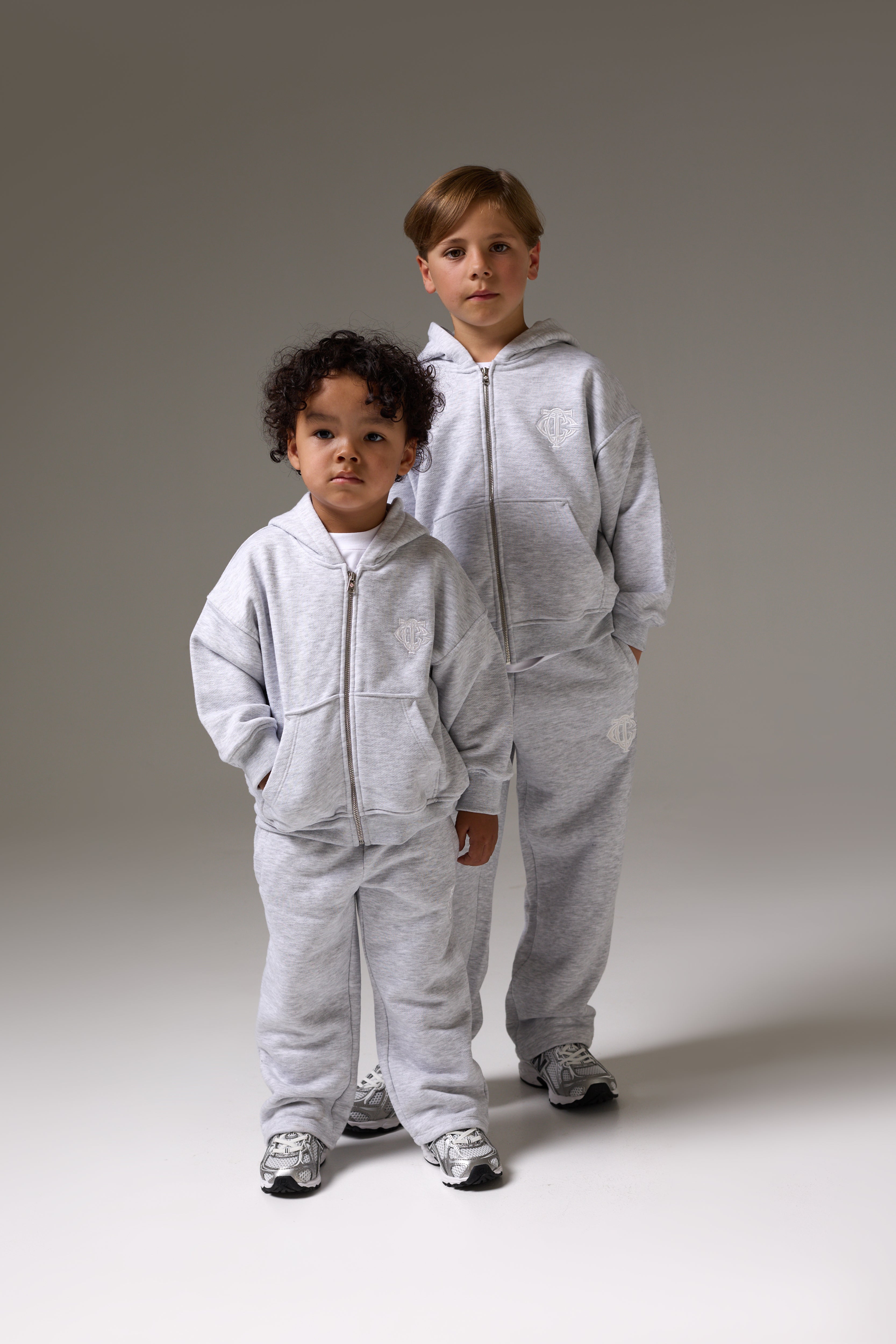 JUNIOR MONOGRAM EMBLEM APPLIQUE JOGGERS - GREY MARL