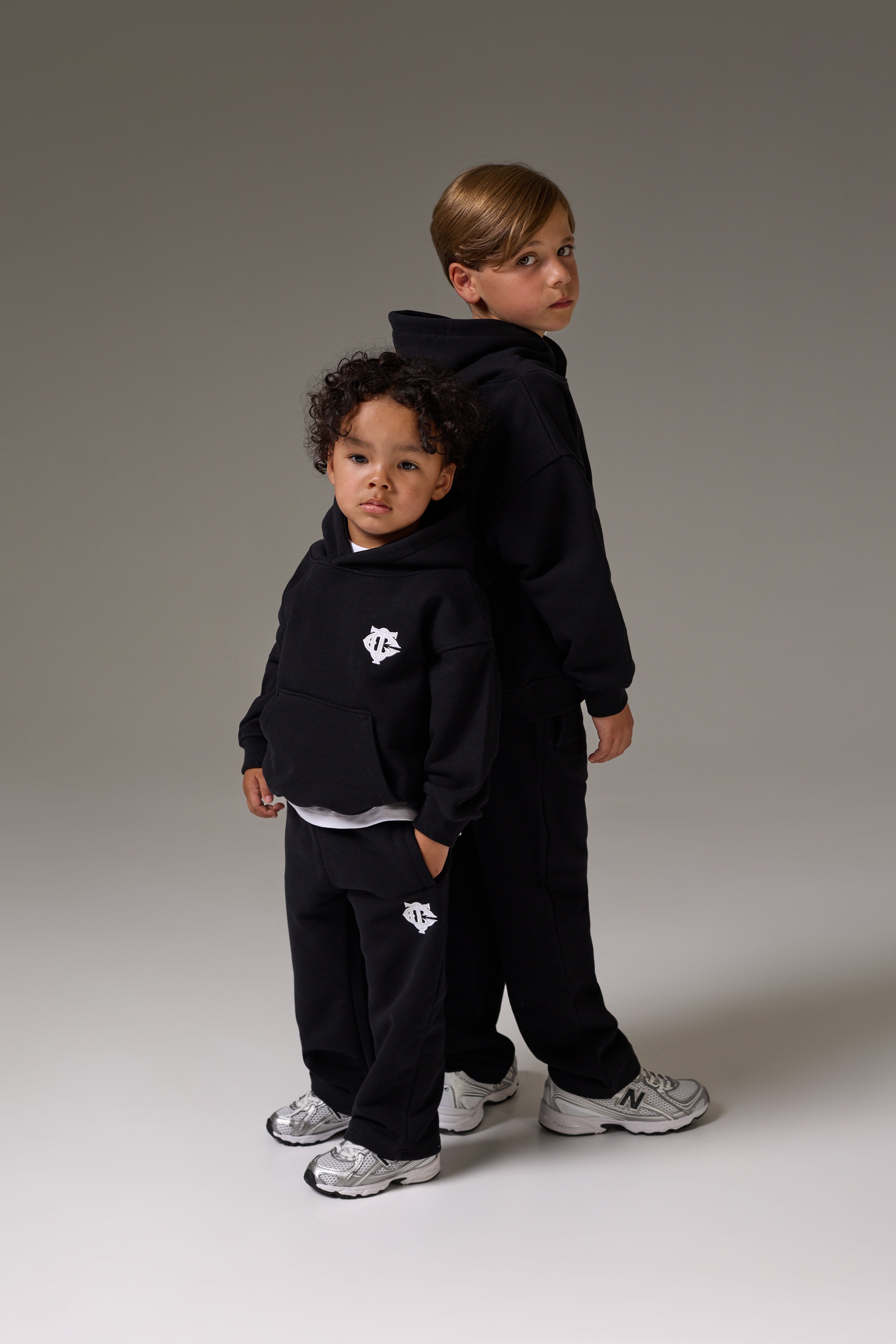 KIDS MONOGRAM EMBLEM APPLIQUE HOODIE - BLACK