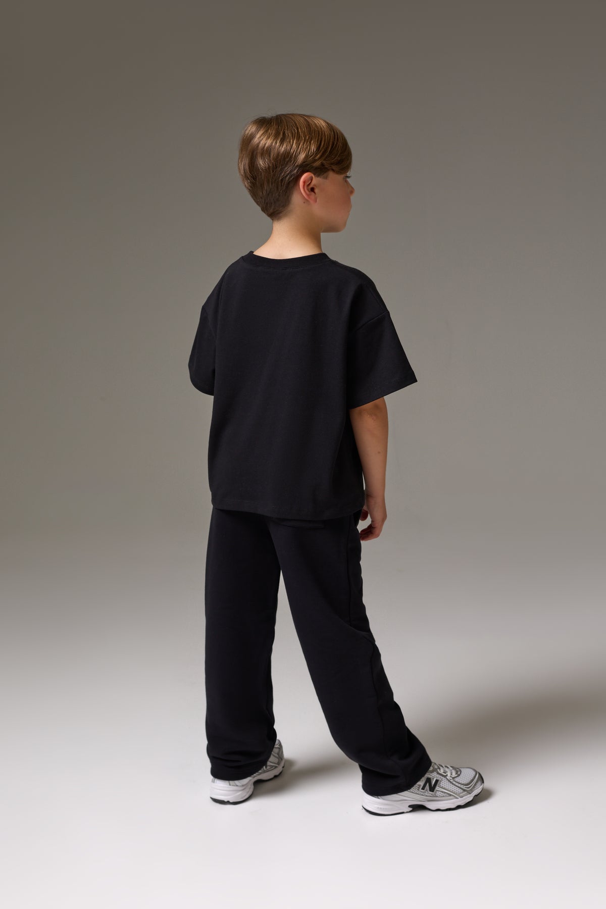 JUNIOR MONOGRAM EMBLEM APPLIQUE T-SHIRT - BLACK