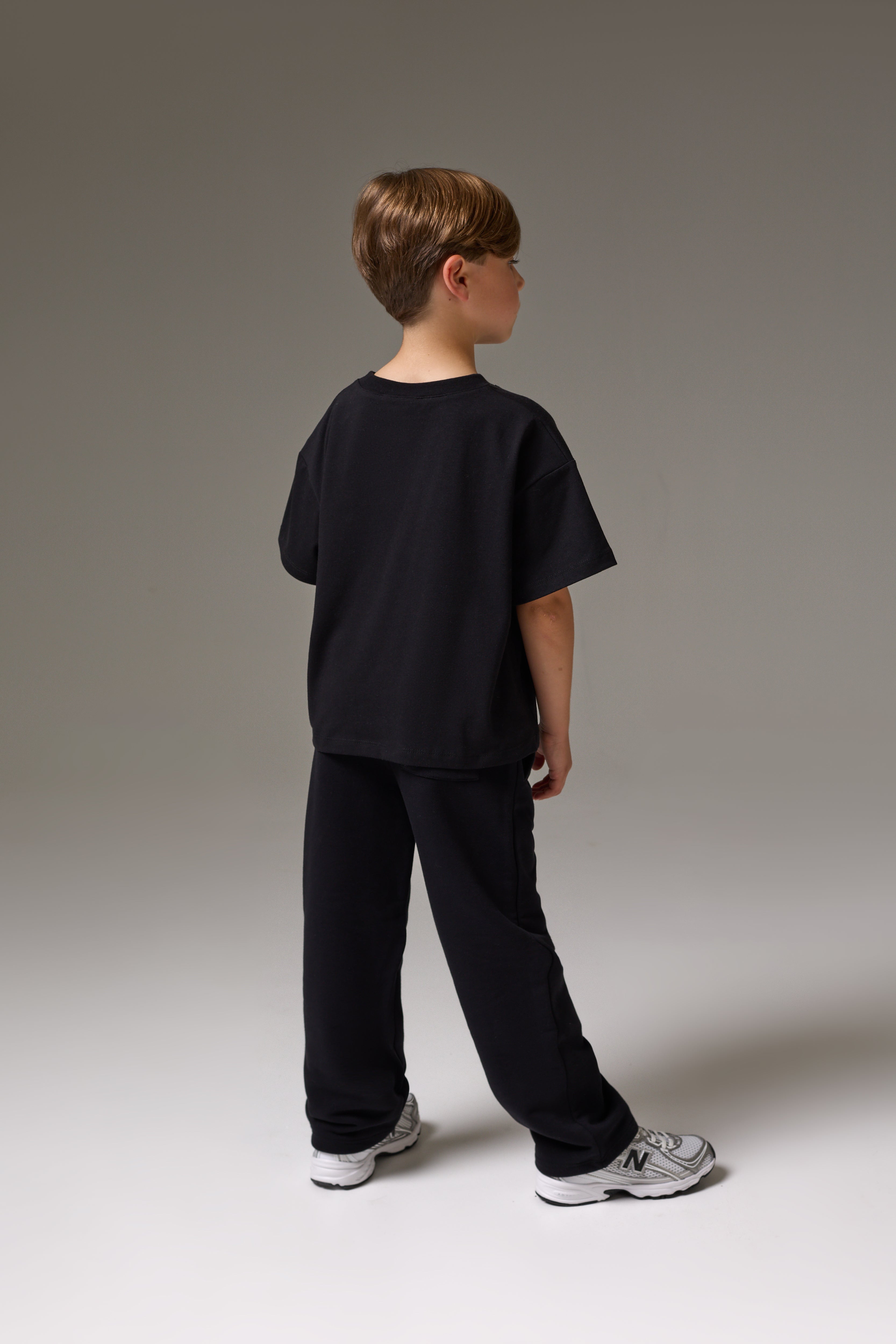 JUNIOR EMBLEM APPLIQUE JOGGERS - BLACK