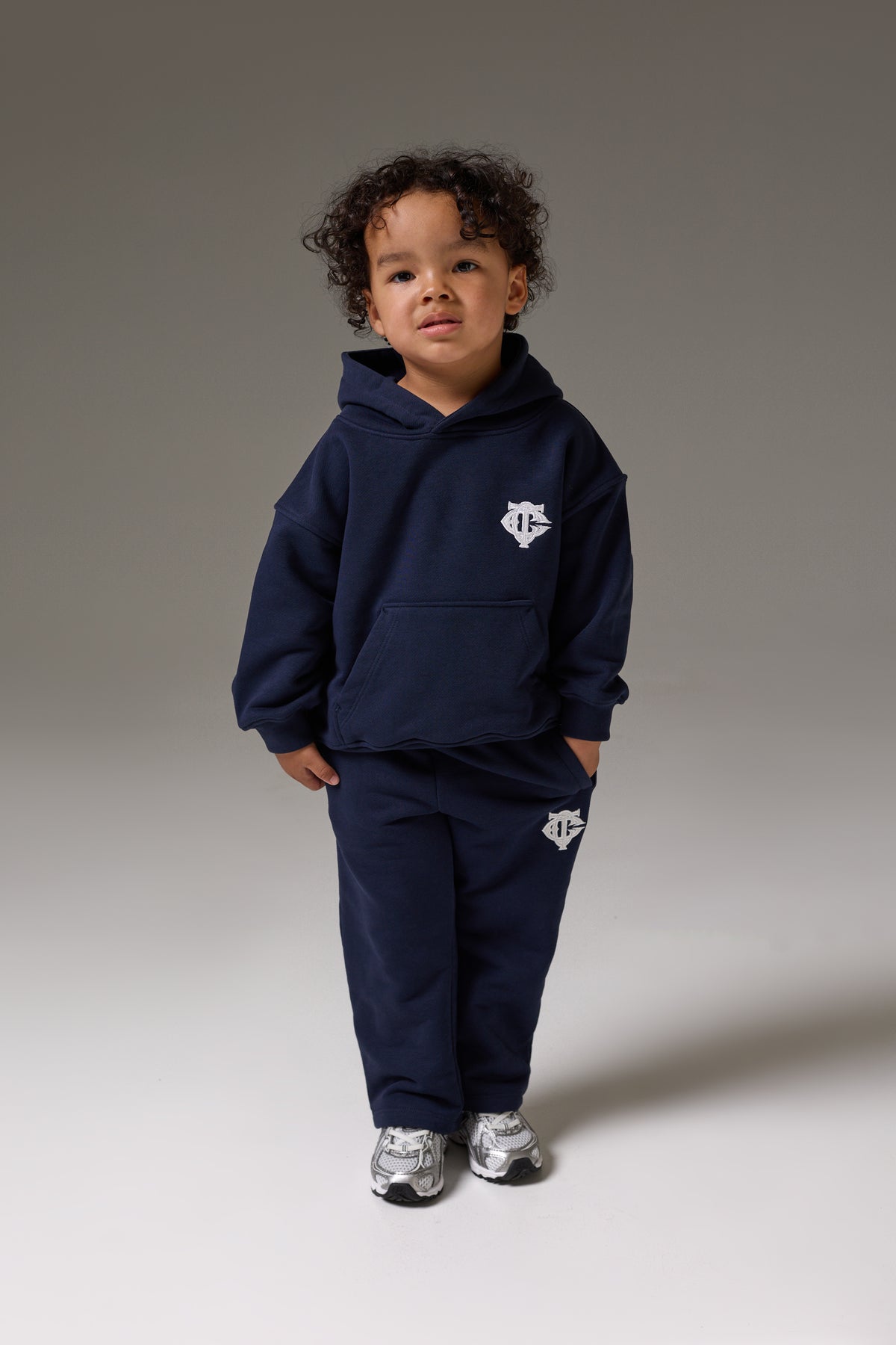 KIDS MONOGRAM EMBLEM APPLIQUE HOODIE - NAVY