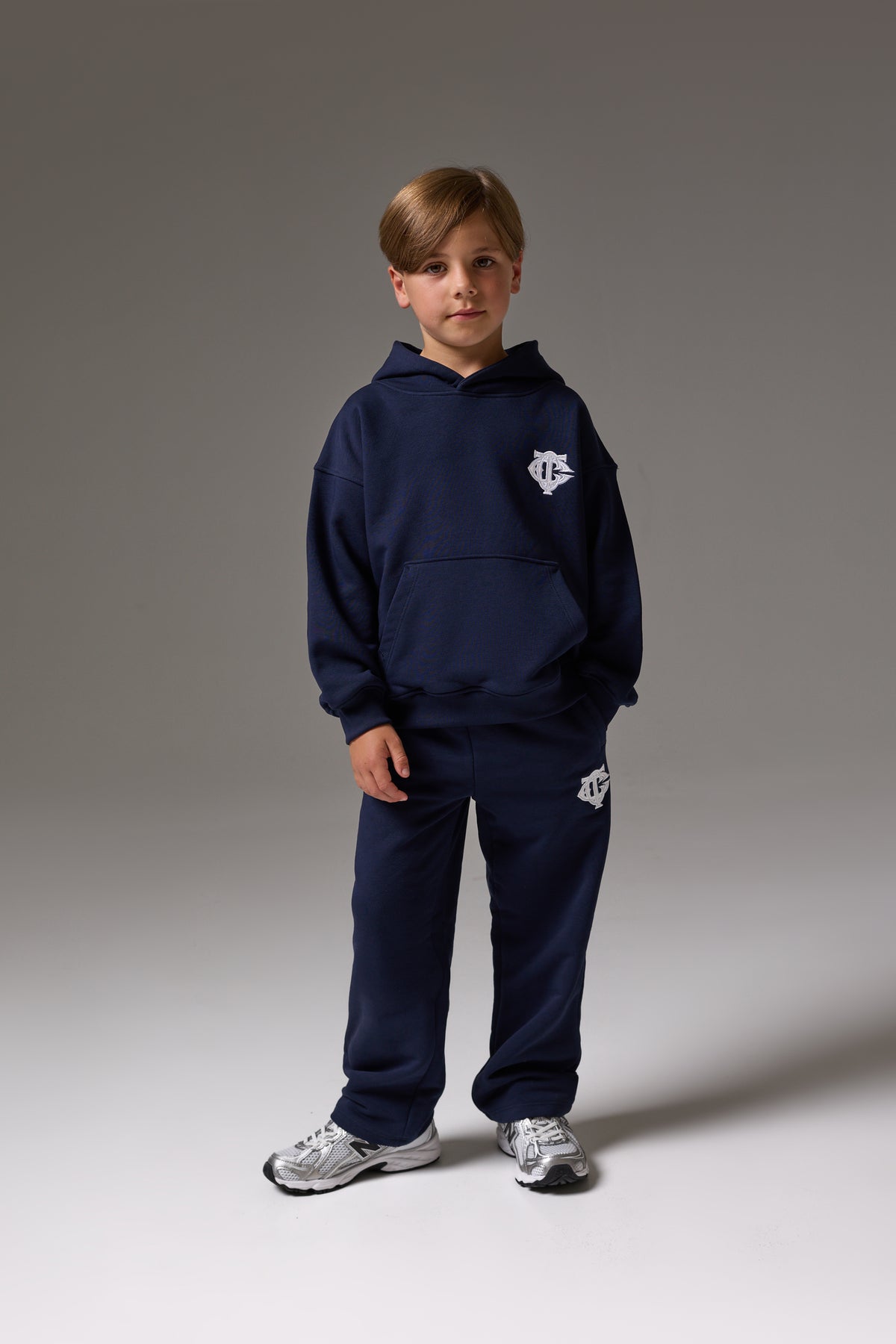 JUNIOR EMBLEM APPLIQUE HOODIE - NAVY