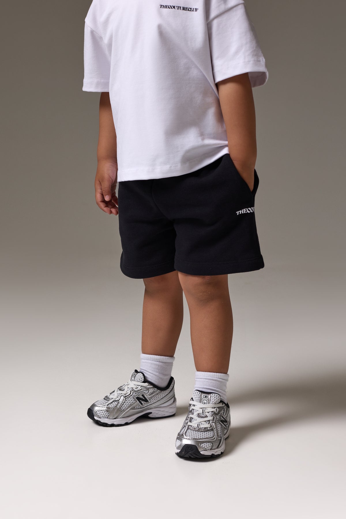 KIDS COPYRIGHT SHORTS - BLACK