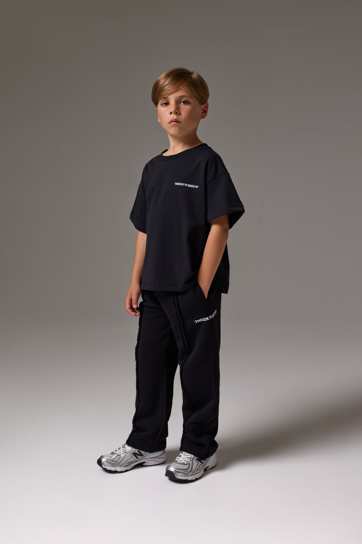 JUNIOR COPYRIGHT T-SHIRT - BLACK
