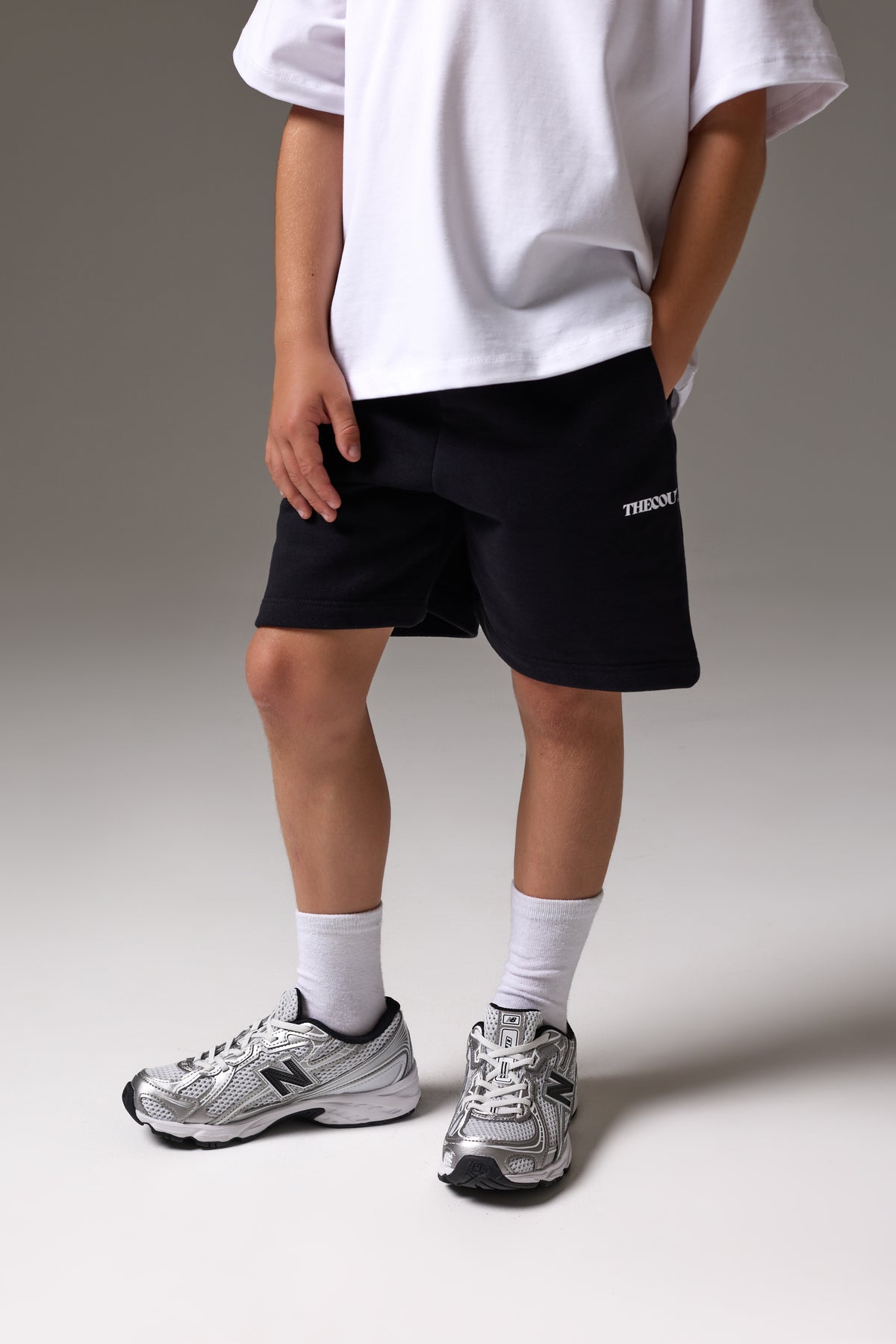 JUNIOR COPYRIGHT SHORTS - BLACK