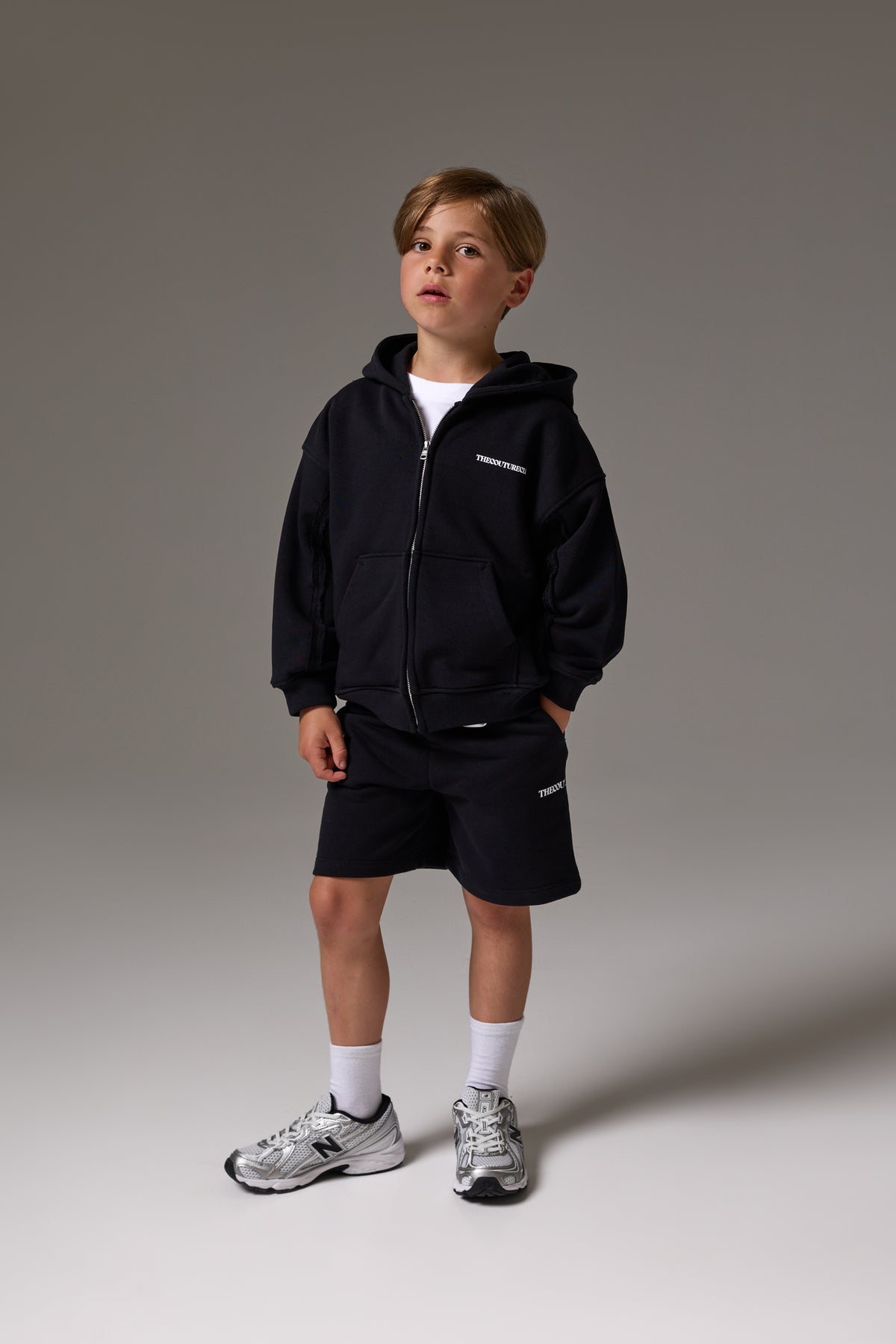 JUNIOR COPYRIGHT ZIP THROUGH HOODIE - BLACK