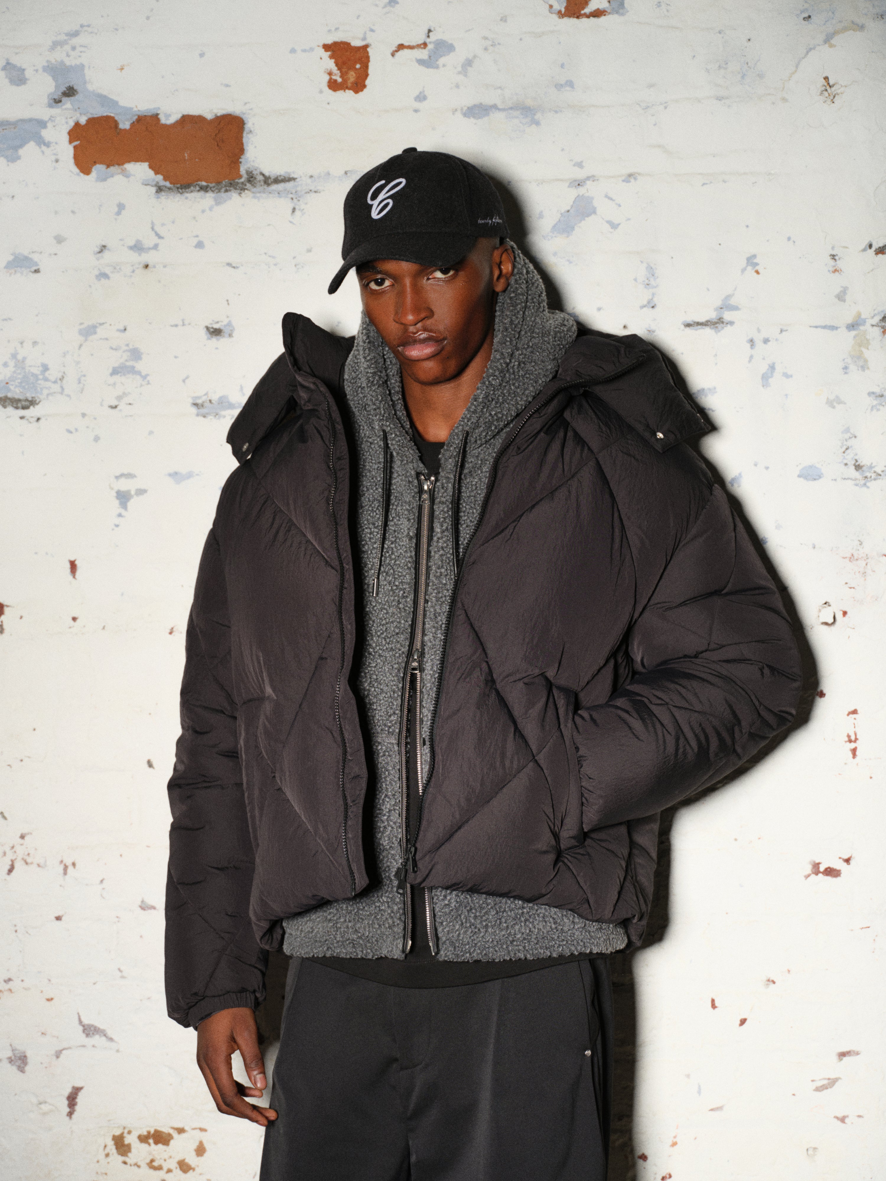 DIAMOND QUILTED PUFFER COAT - BLACK