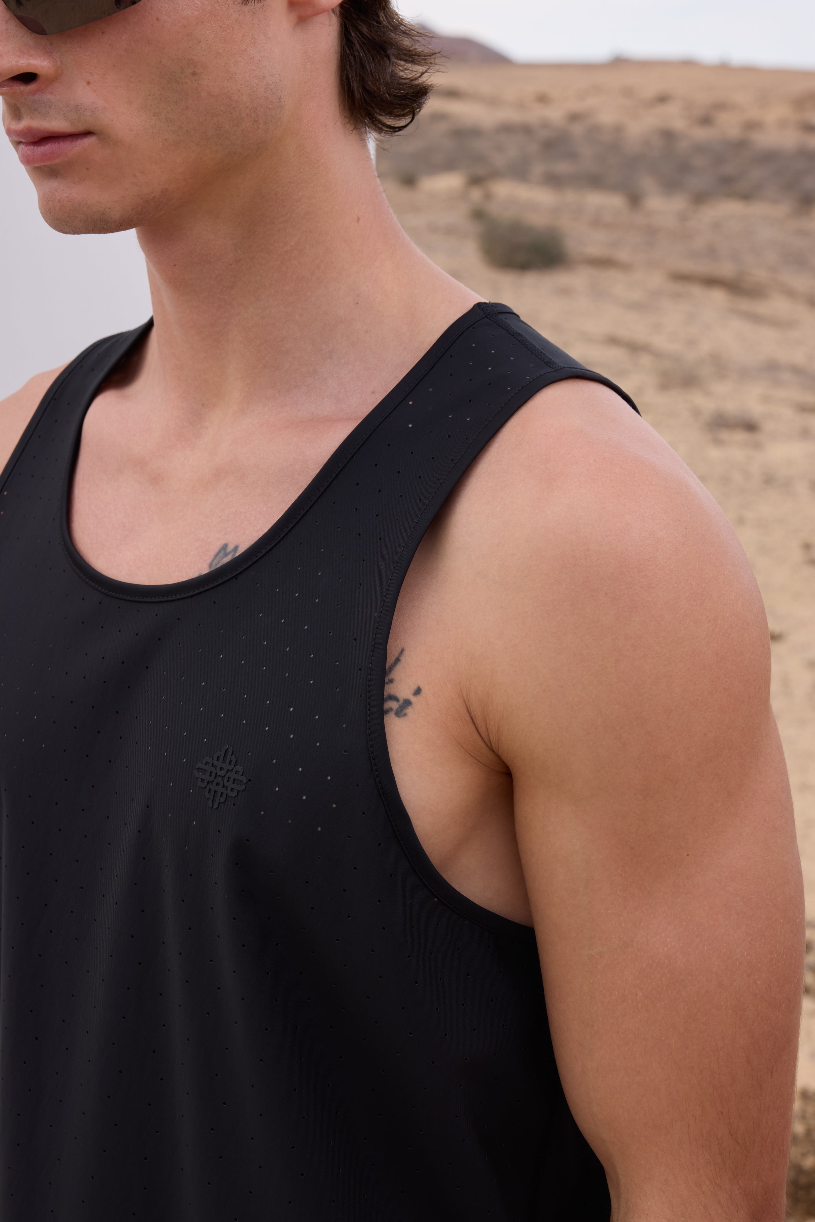 RUNNING VEST - BLACK