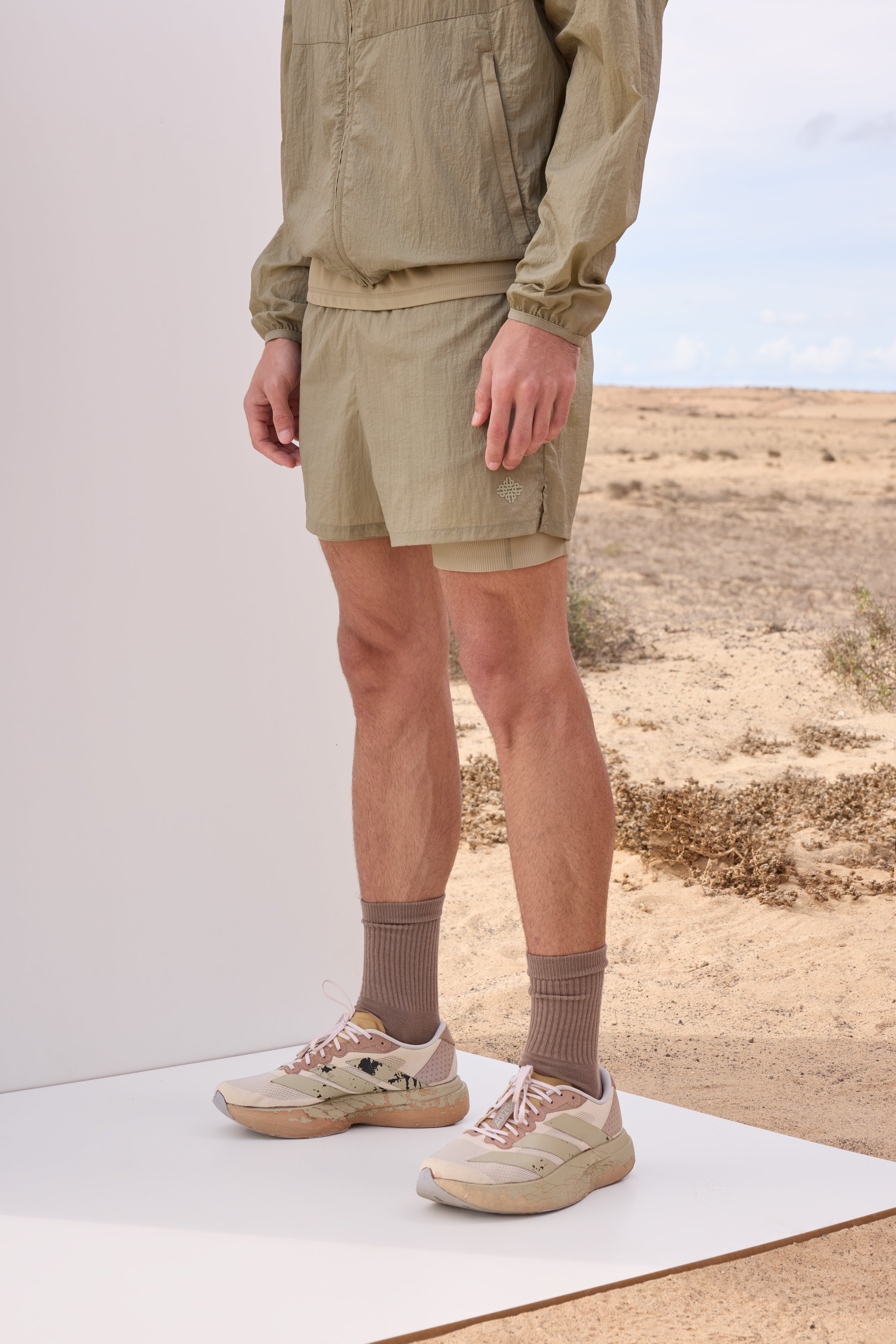 2-1 TRANSLUCENT RUN SHORT - KHAKI