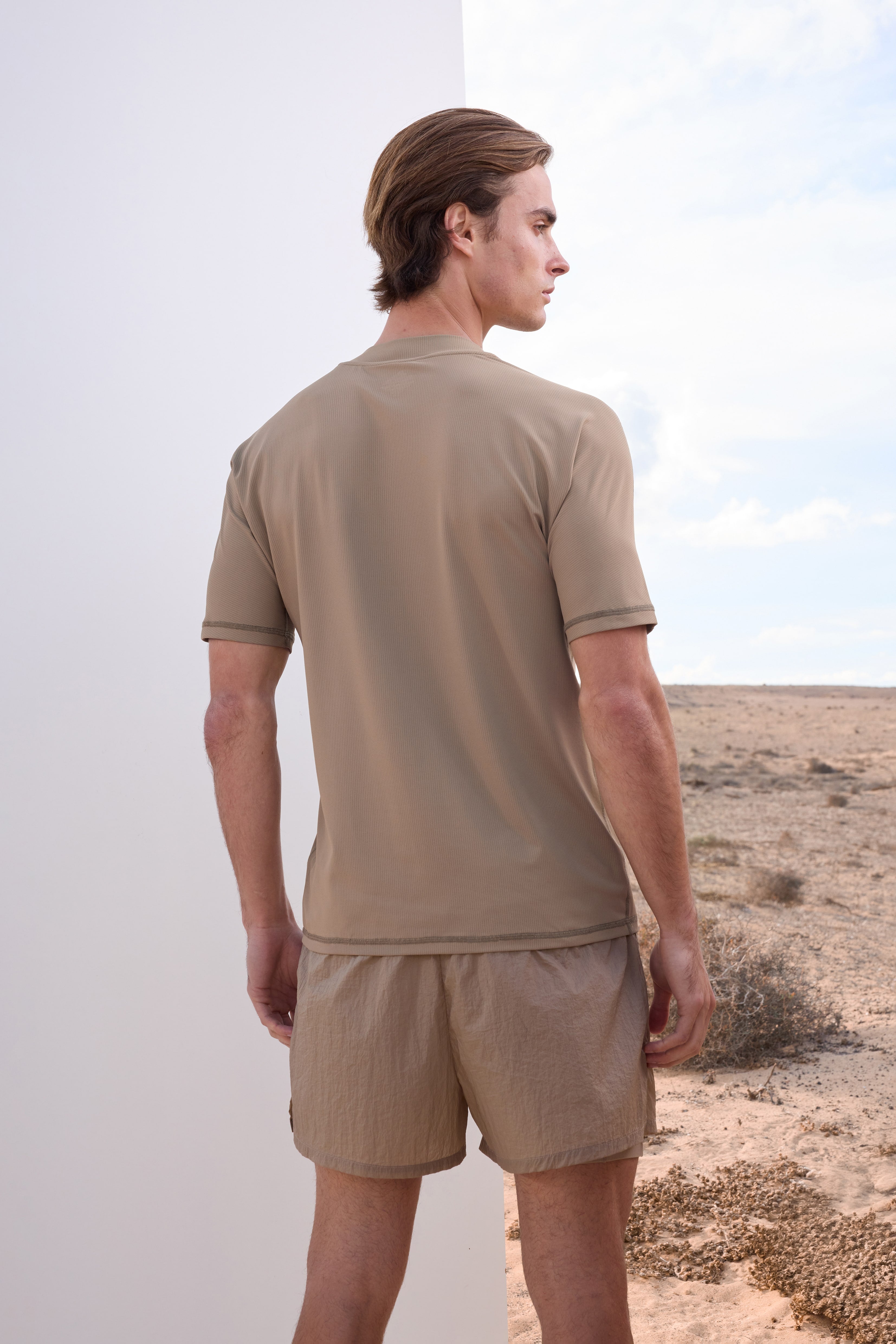 SHORT SLEEVE TRAINING TOP - SAND