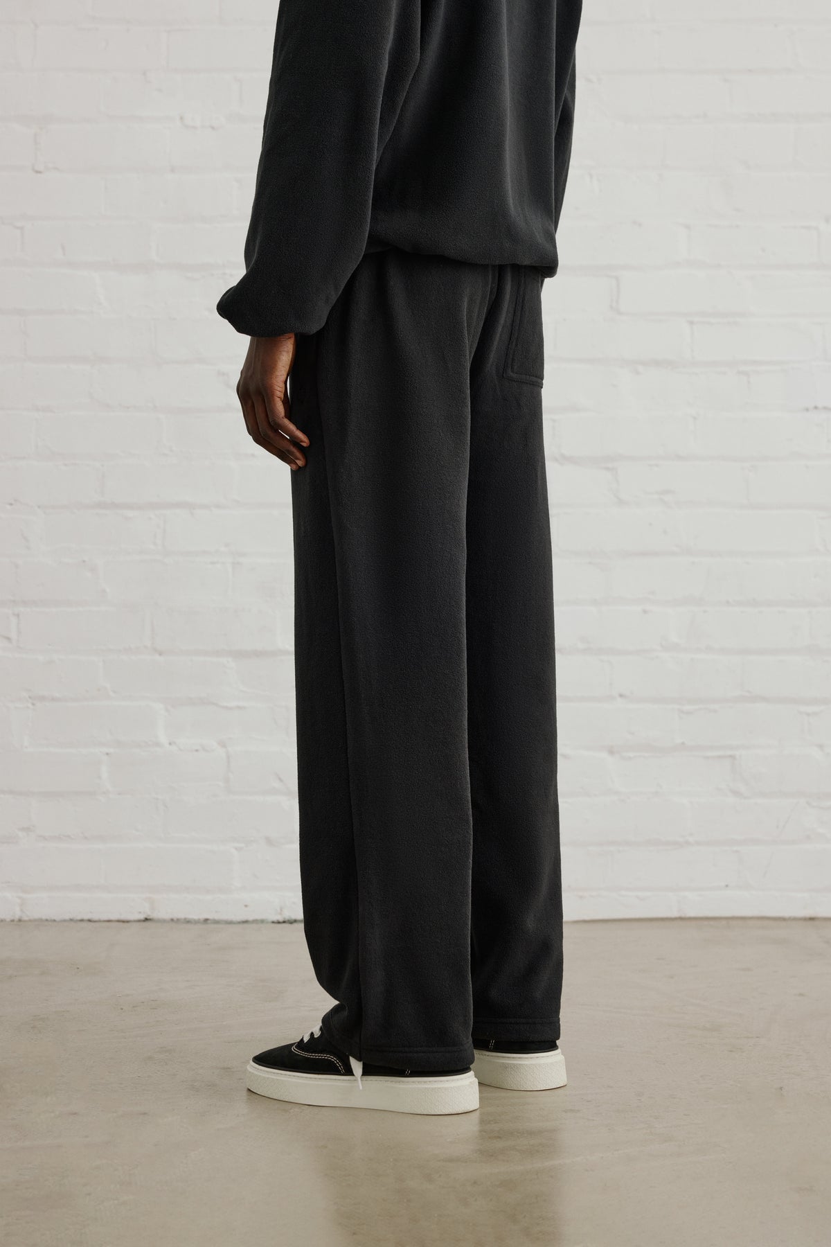 POLAR FLEECE JOGGERS - BLACK