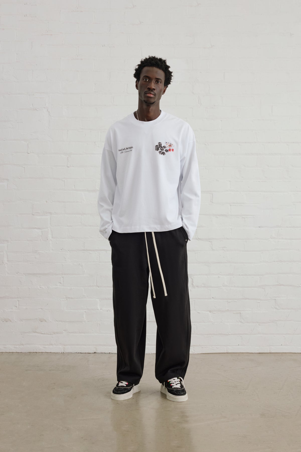 BAD HABITS GRAPHIC LONG SLEEVE T-SHIRT - WHITE