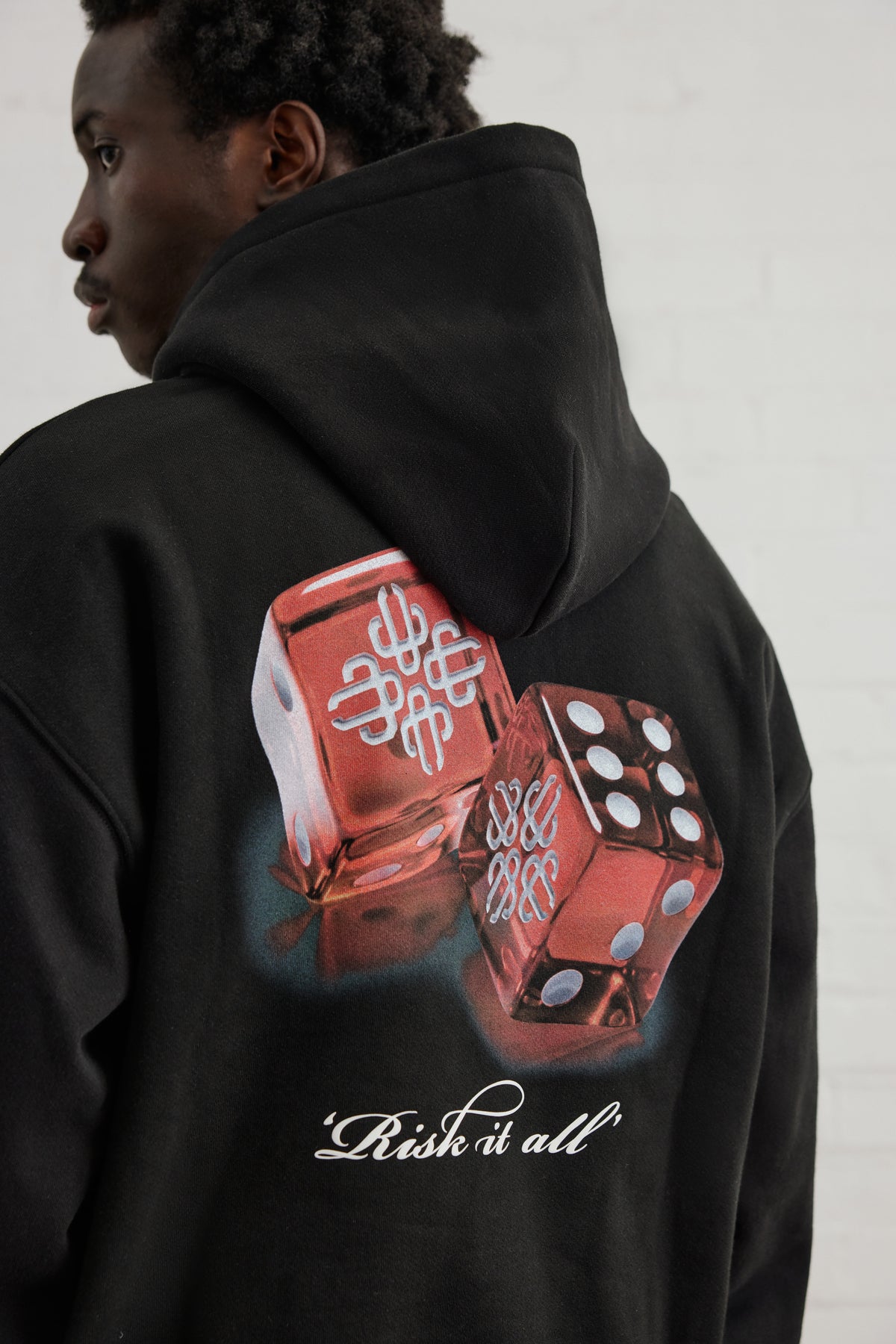 DICE EMBLEM GRAPHIC HOODIE - BLACK