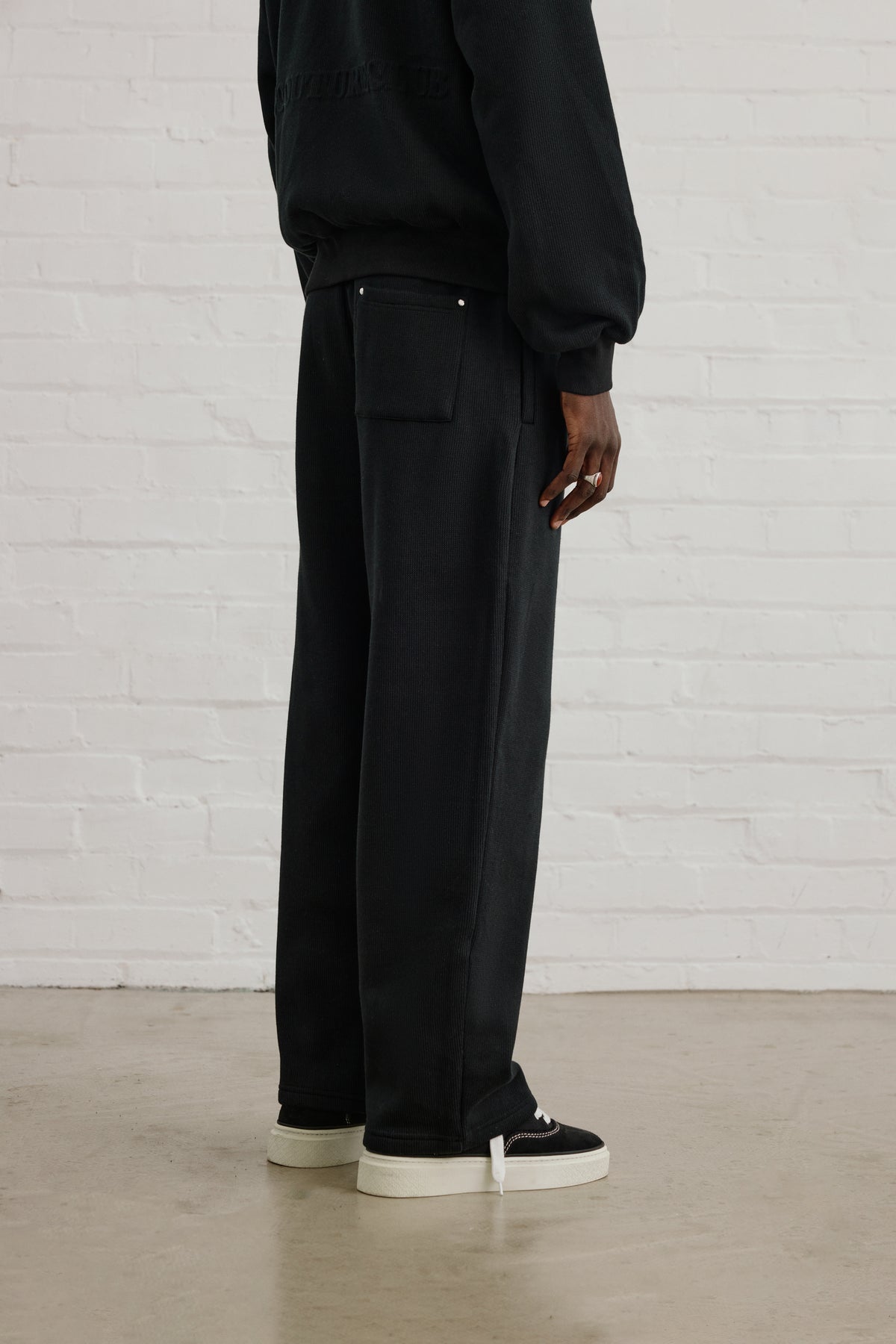 KNIT FLEECEBACK JOGGERS - BLACK