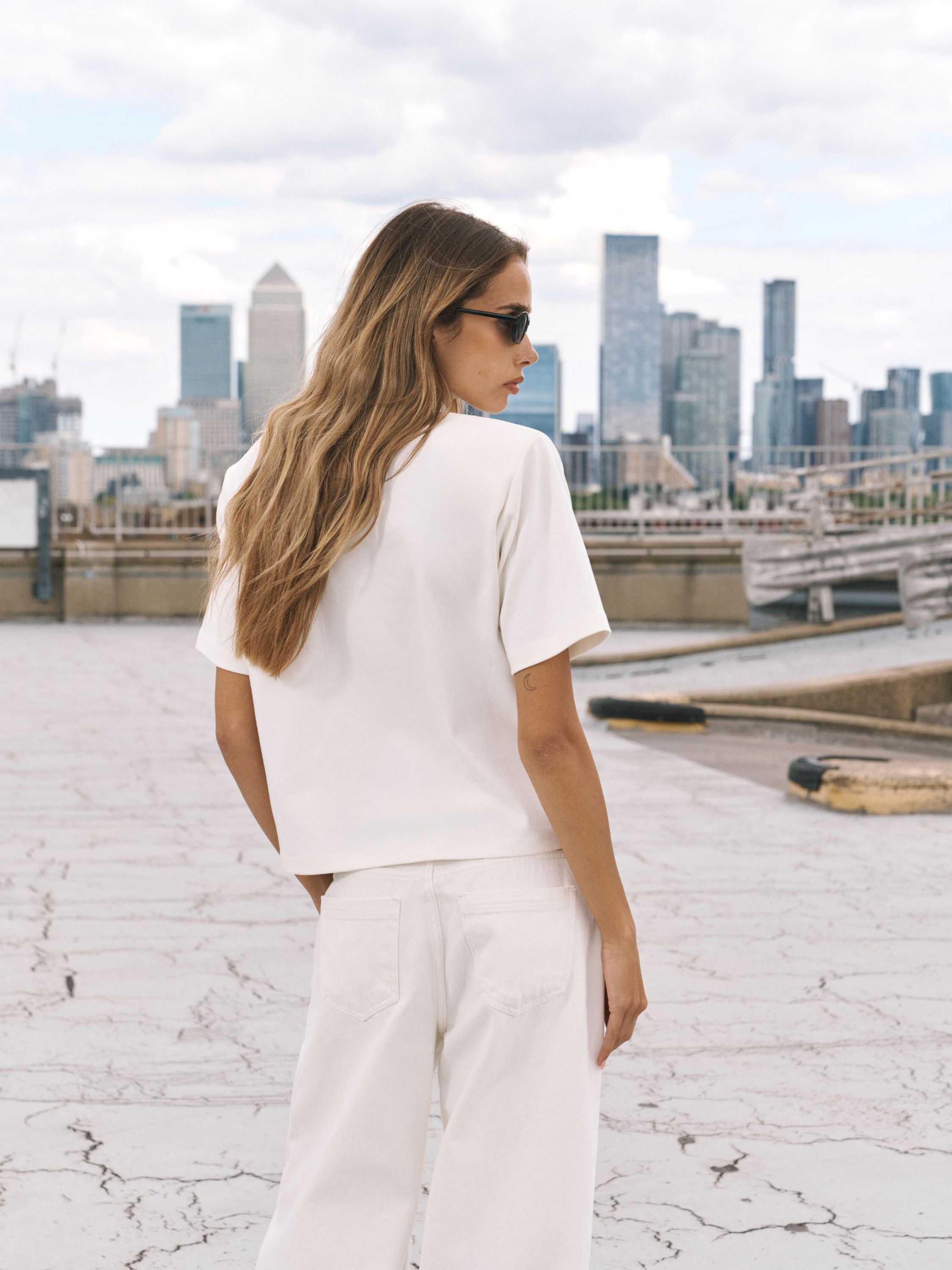 SHOULDER PAD T-SHIRT - OFF WHITE