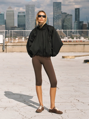 SCULPTING STRETCH CAPRI LEGGINGS - CHOCOLATE
