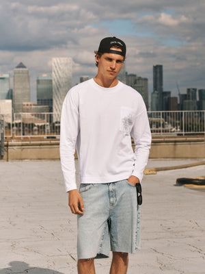 LIGHTWEIGHT LONG SLEEVE EMBLEM POCKET T-SHIRT - WHITE