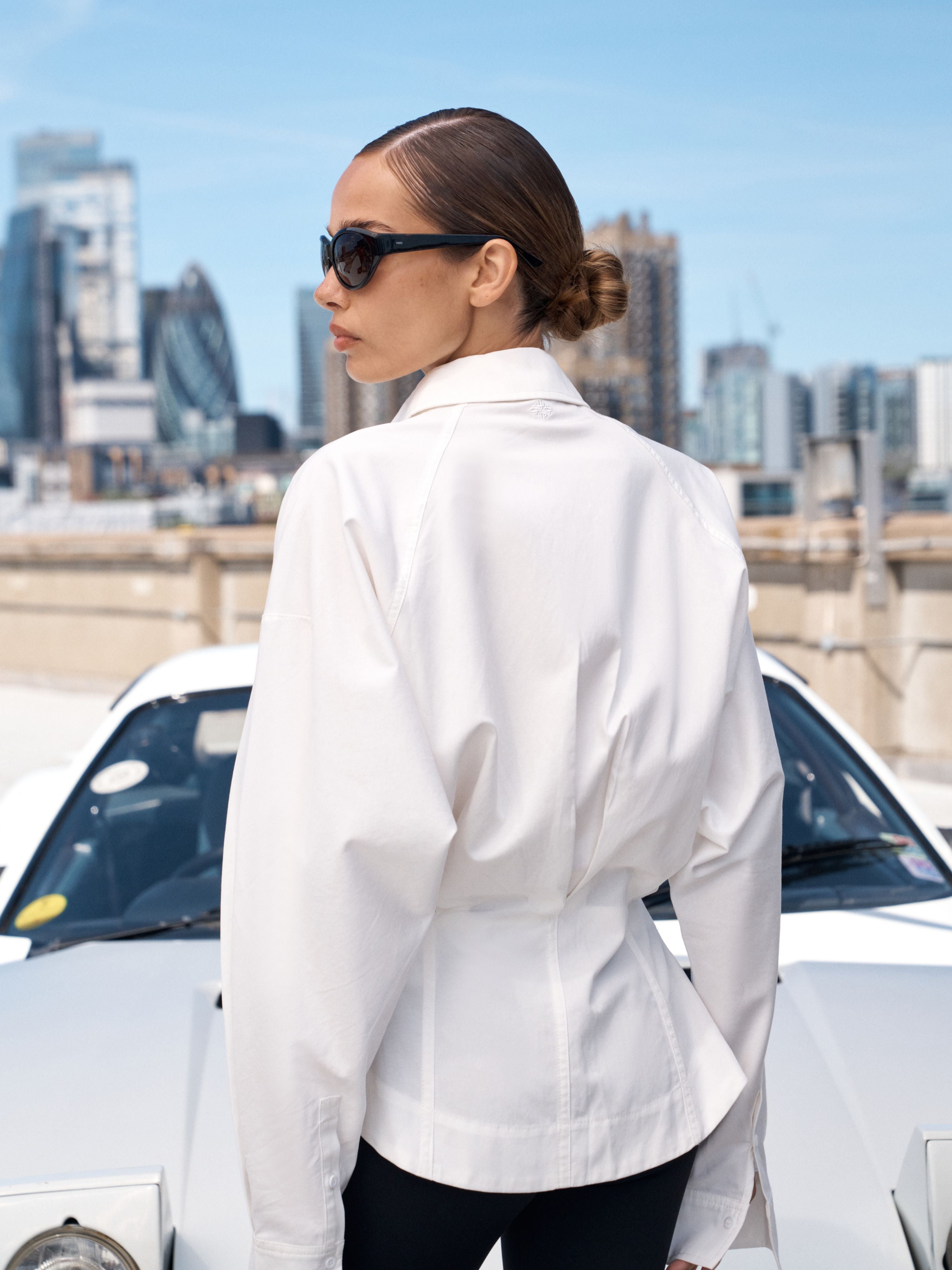 CONTOUR SEAM SHIRT - WHITE