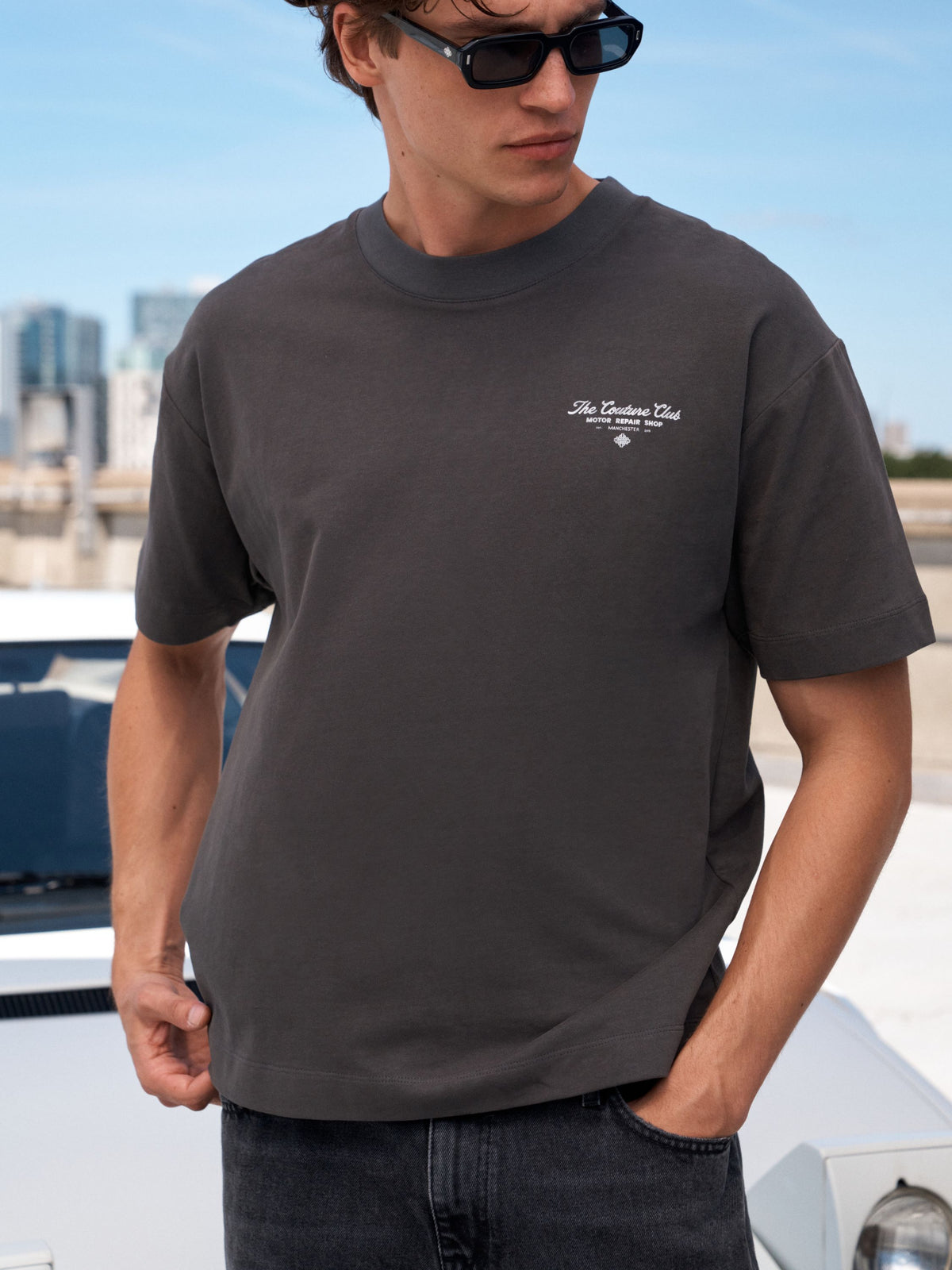 MOTOR REPAIR SHOP GRAPHIC T-SHIRT - CHARCOAL WHITE
