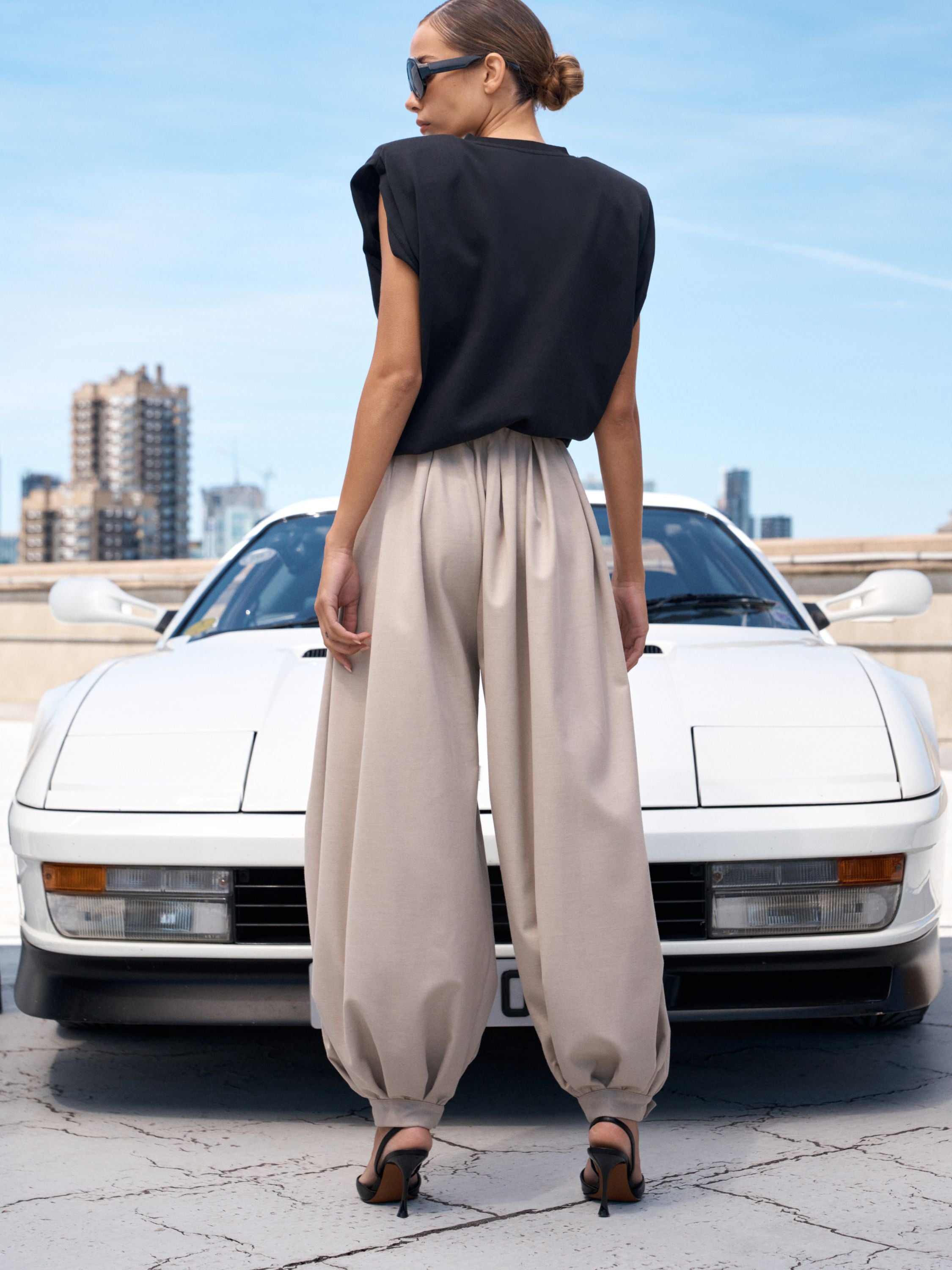 WOVEN GATHERED BALLOON TROUSERS - BEIGE
