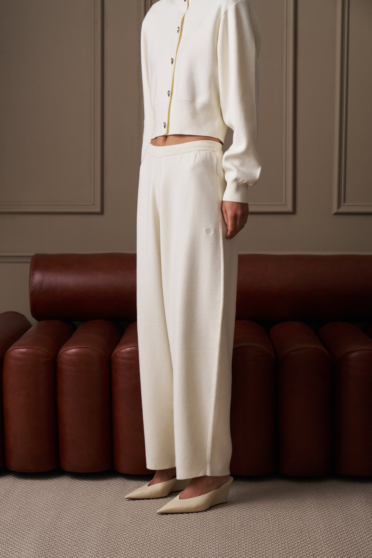 COMPACT KNIT BARREL LEG JOGGER - CREAM