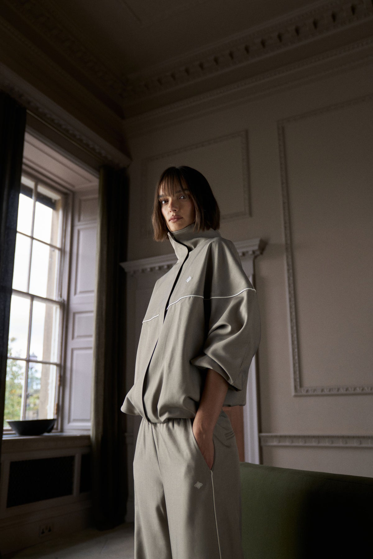 PIPED FUNNEL NECK TRACK JACKET - MUSHROOM