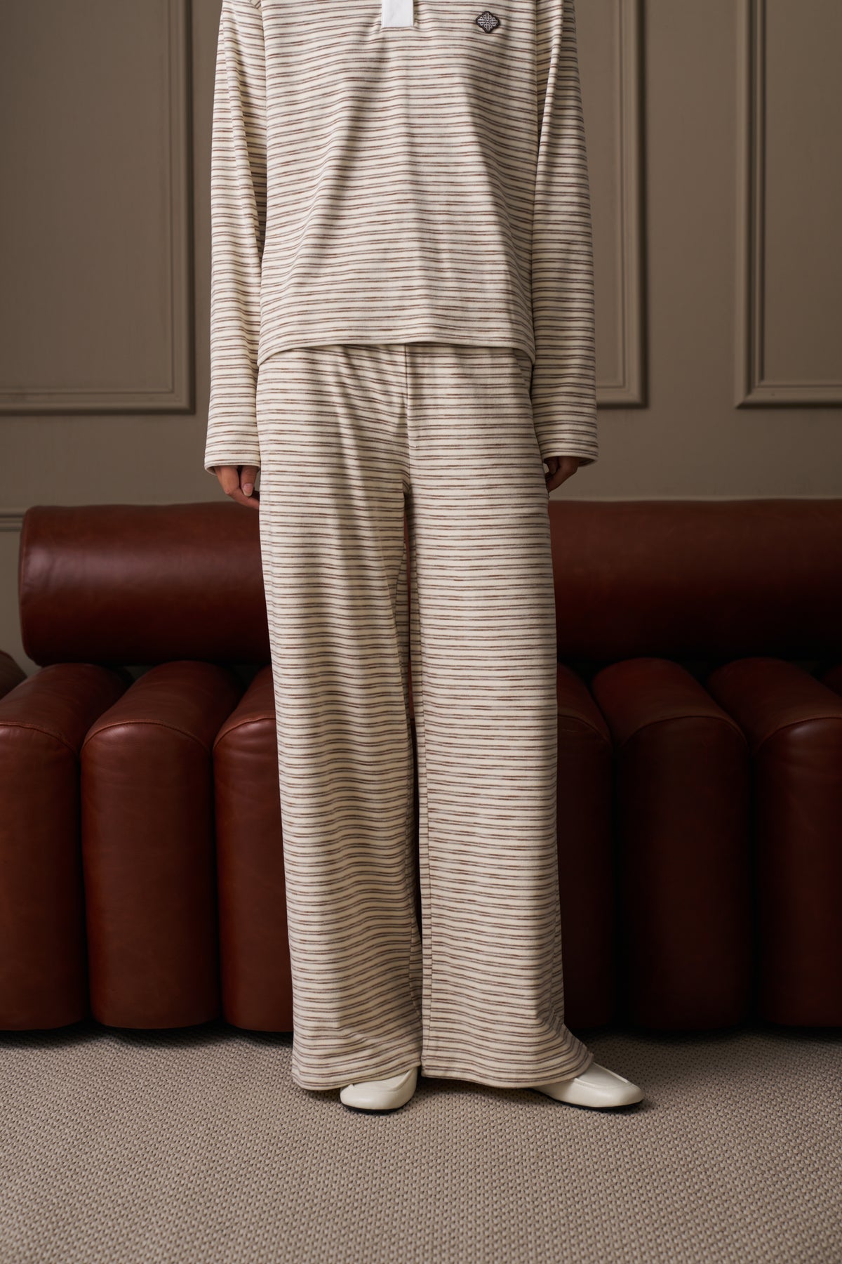 STRIPE LIGHTWEIGHT FLEECE JOGGERS - BEIGE