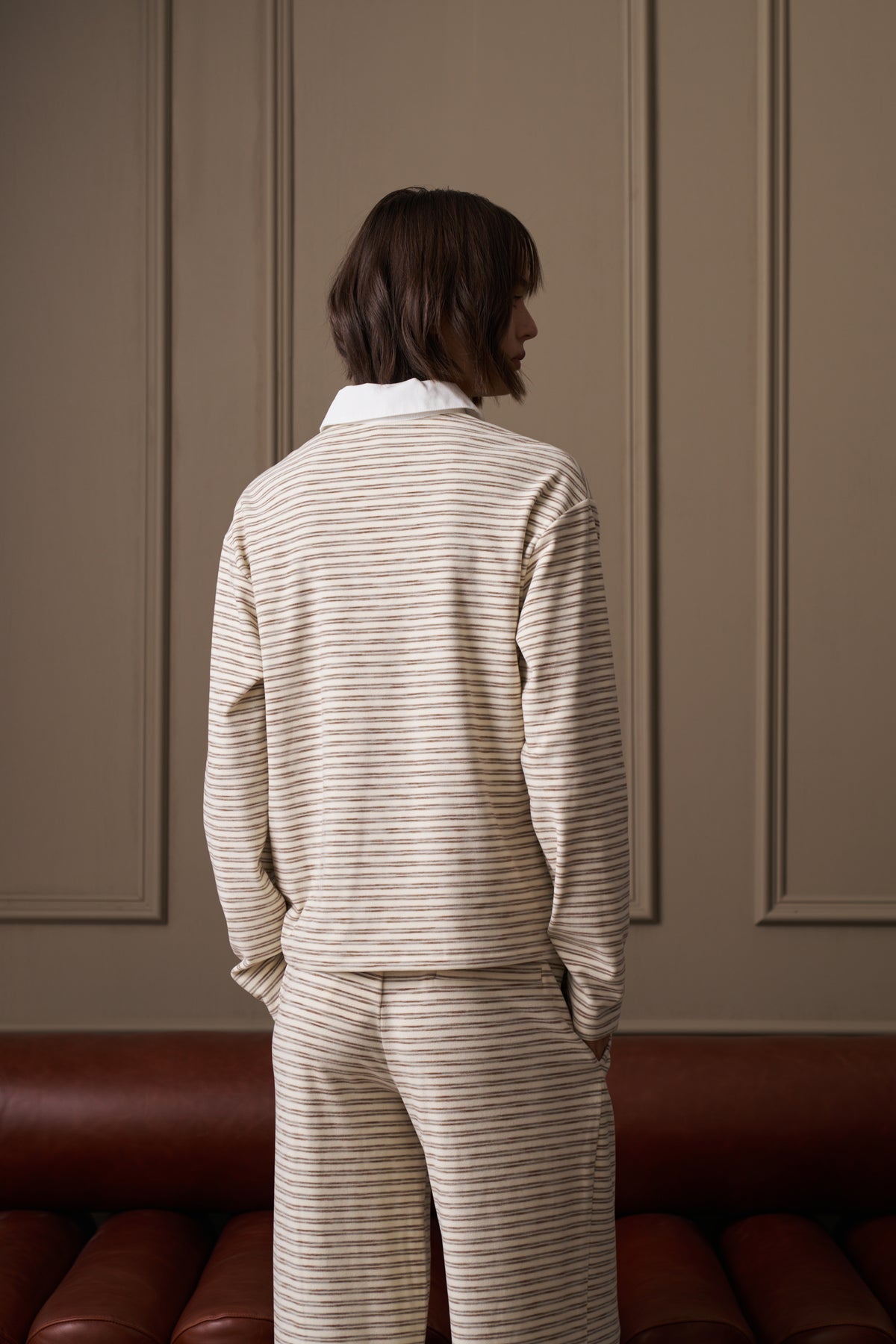 STRIPE LIGHTWEIGHT FLEECE POLO TOP - BEIGE