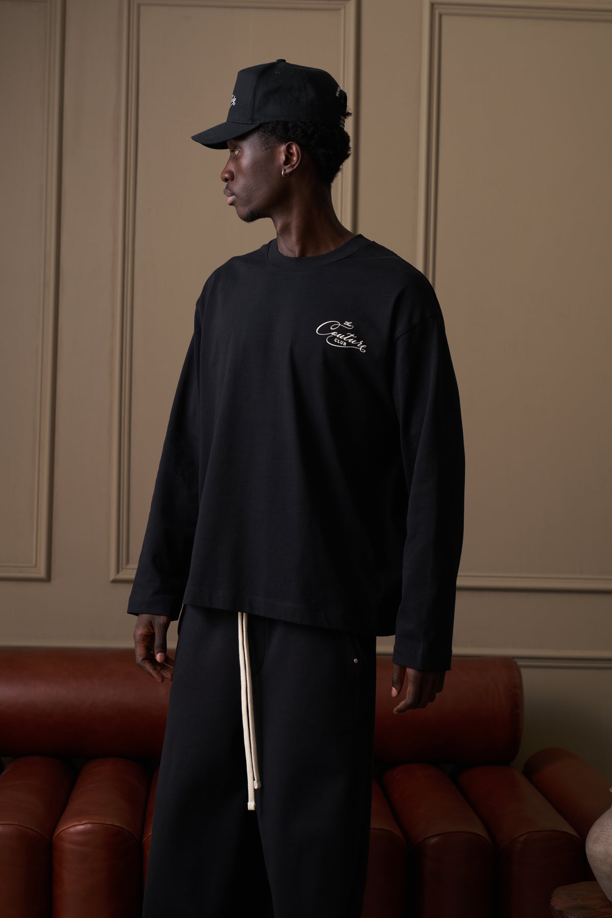 PRIVATE MEMBERS SCRIPT LONG SLEEVE T-SHIRT - BLACK