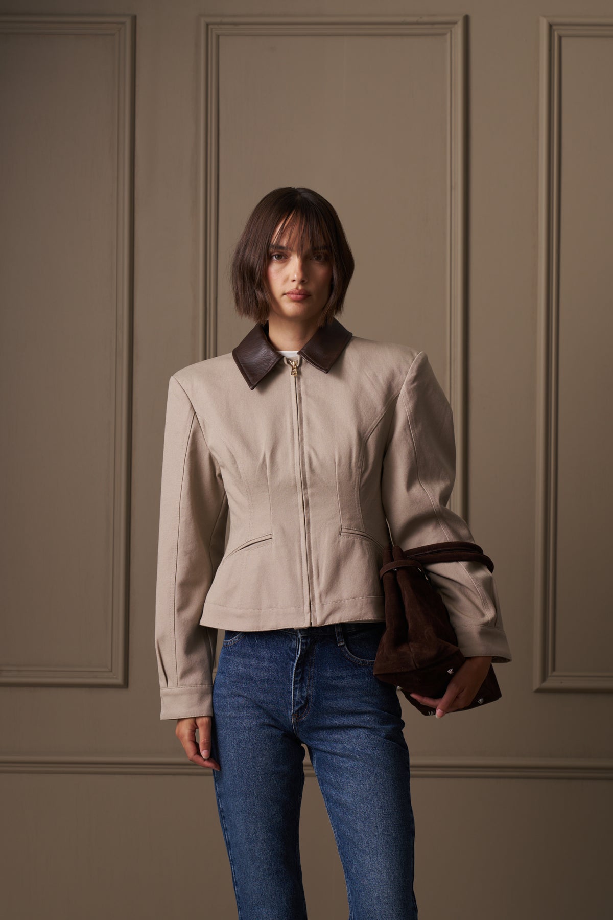 CONTRAST COLLAR CINCHED WAIST JACKET - BEIGE