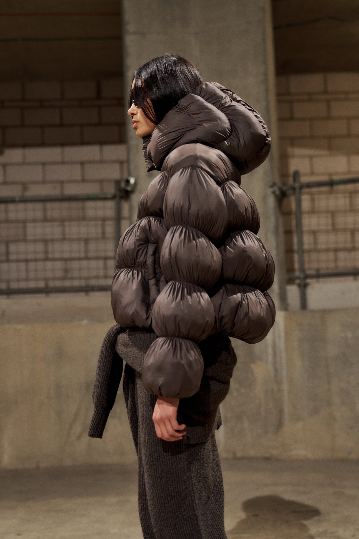 BUBBLE HOODED PUFFER COAT - CHOCOLATE