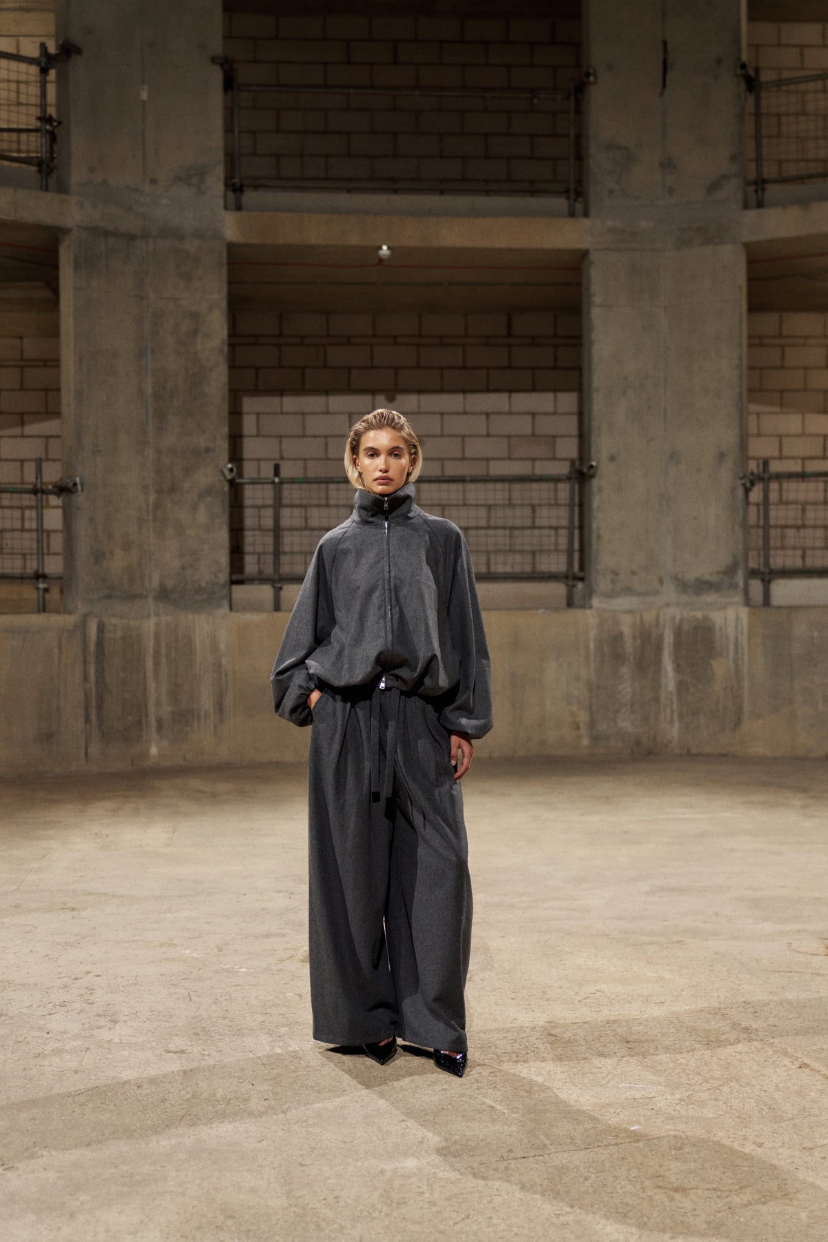 BALLOON HEM FUNNEL NECK WOOL JACKET - CHARCOAL