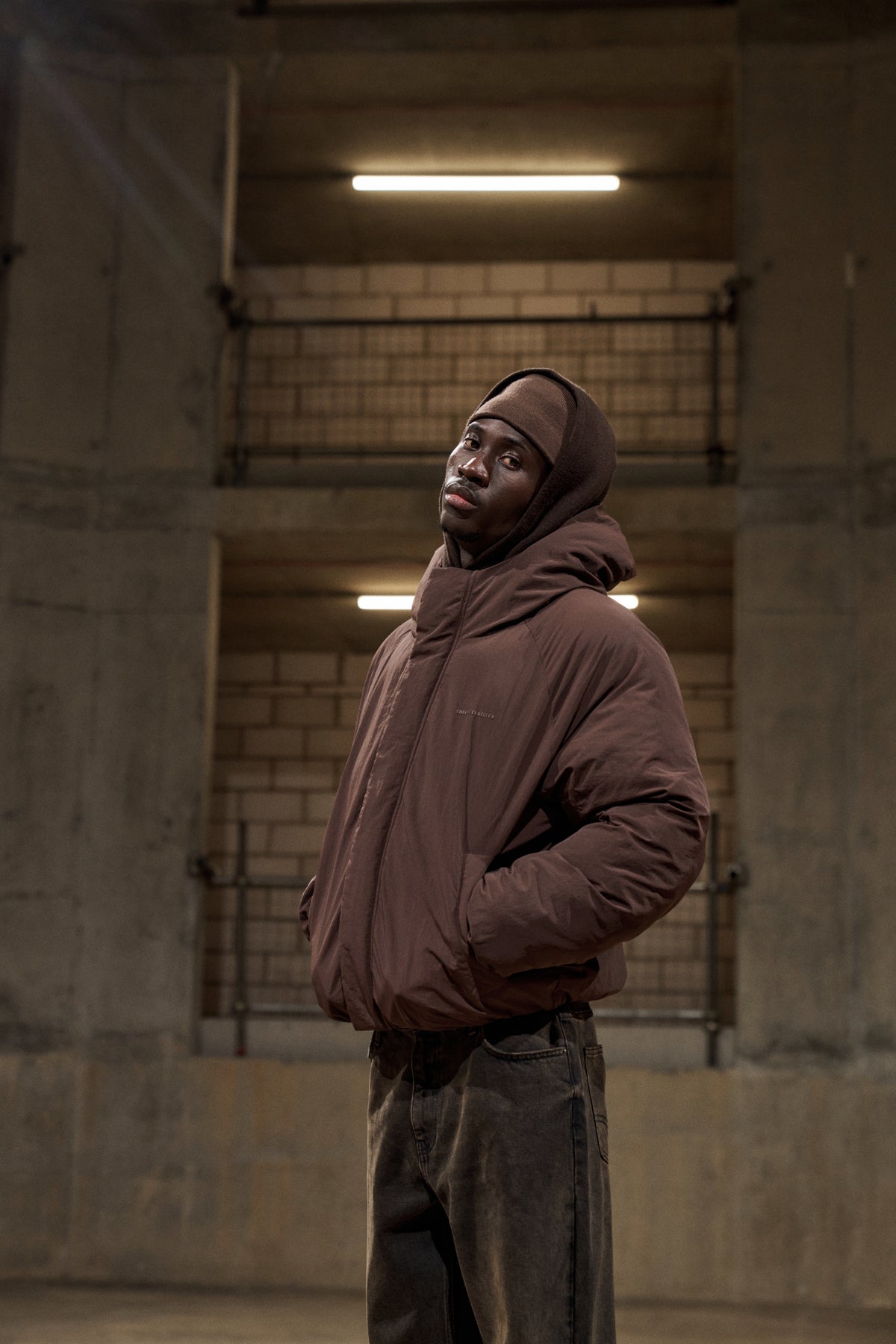 REVERSIBLE PUFFER COAT - BROWN
