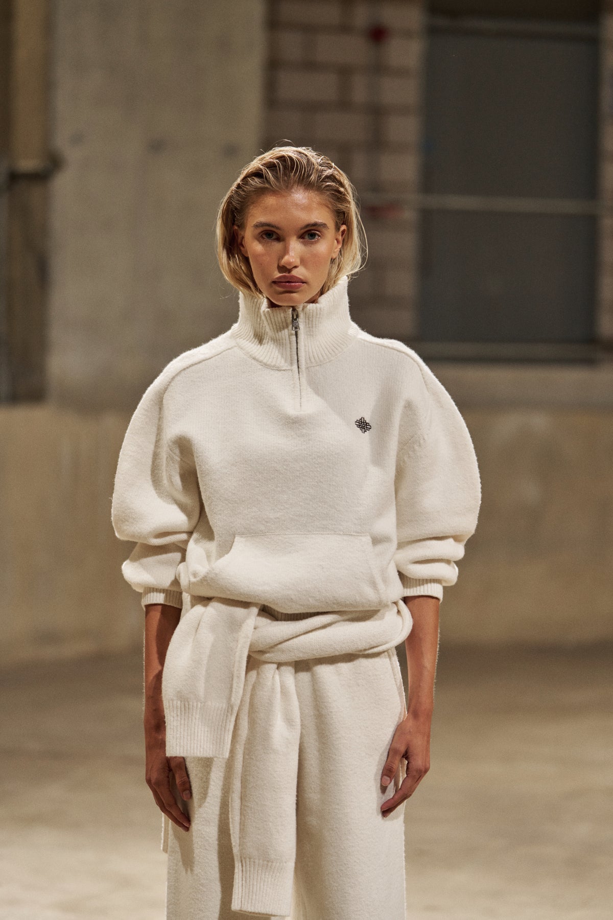 EMBLEM EMBROIDERED FUNNEL NECK - OFF WHITE