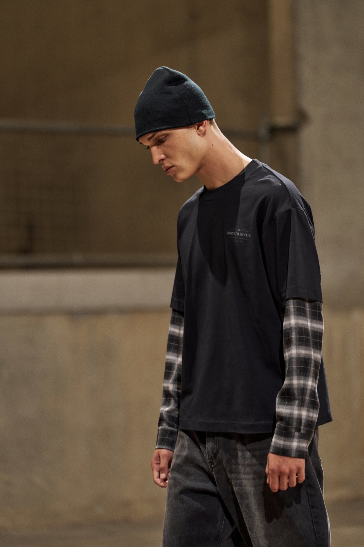 DOUBLE LAYER CHECKED LONG SLEEVE T-SHIRT - BLACK